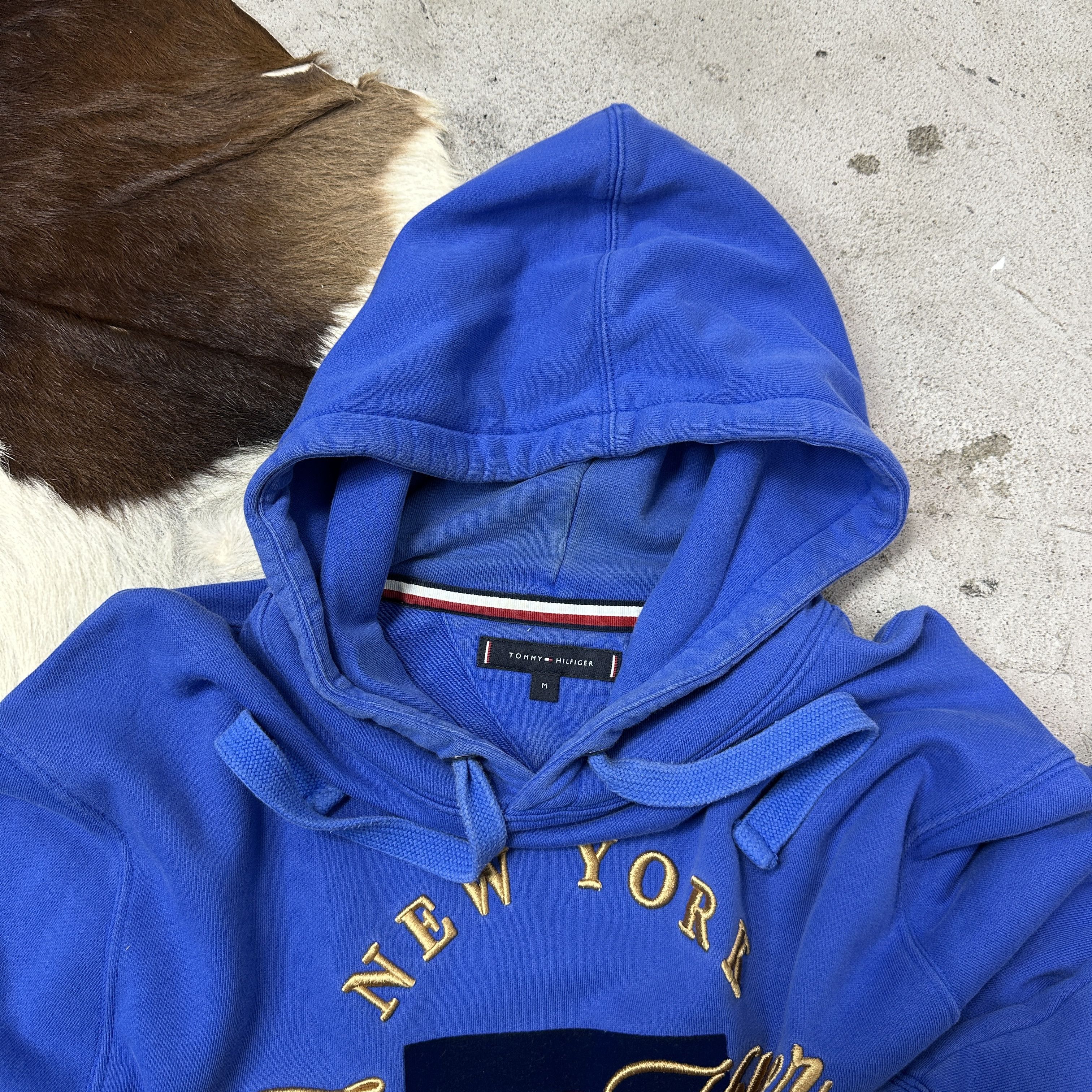Tommy Hilfiger Vintage Streetwear Sporty Tommy Hilfiger Hoodie Y2K Size US M / EU 48-50 / 2 - 4 Thumbnail