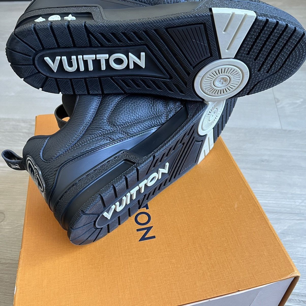 Louis Vuitton Louis Vuitton LV Skate Sneaker Size US 9 / EU 42 - 7 Thumbnail