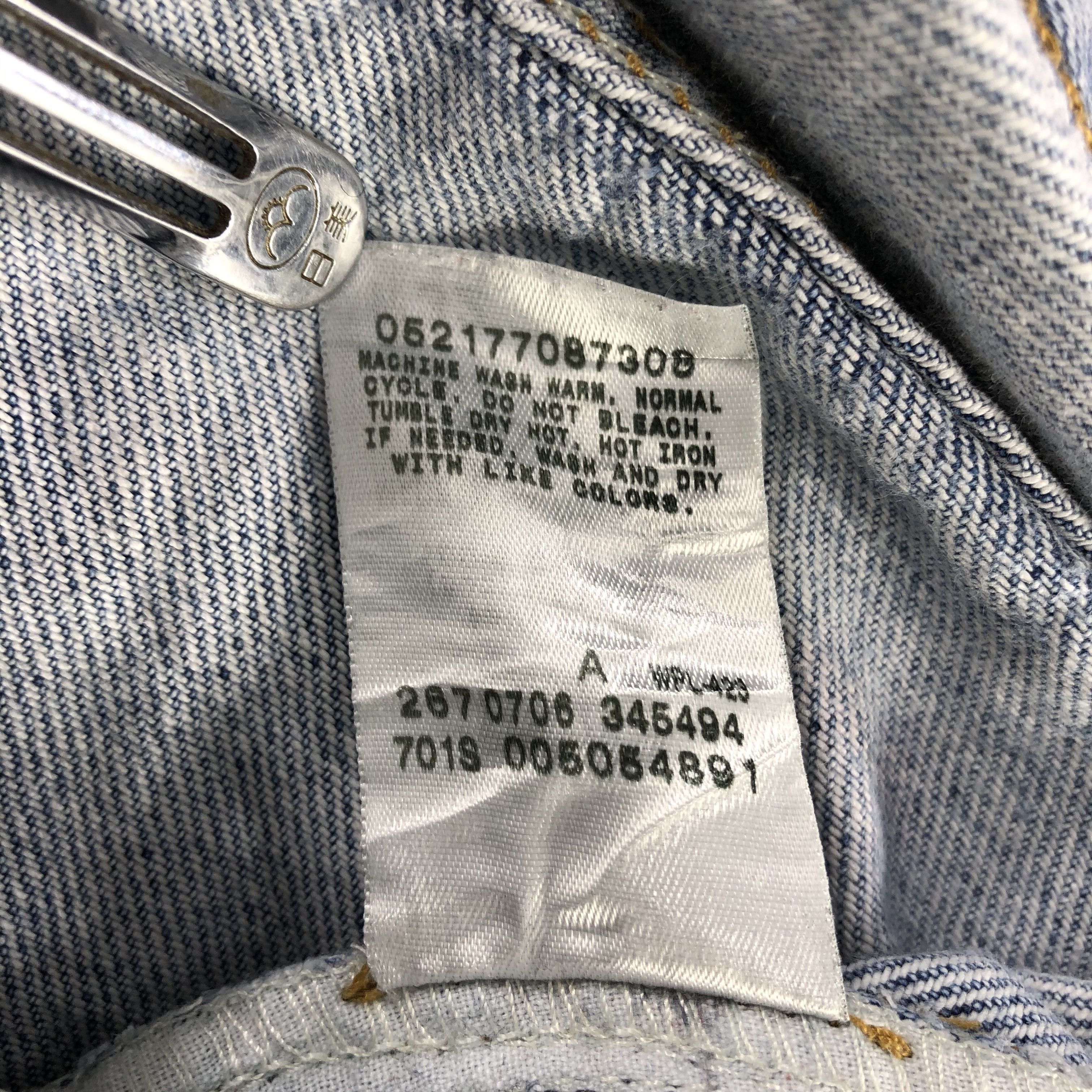 Levi's × Vintage Vintage Blue Wash Levis 505 Jeans-JM3135 Size US 30 / EU 46 - 16 Thumbnail