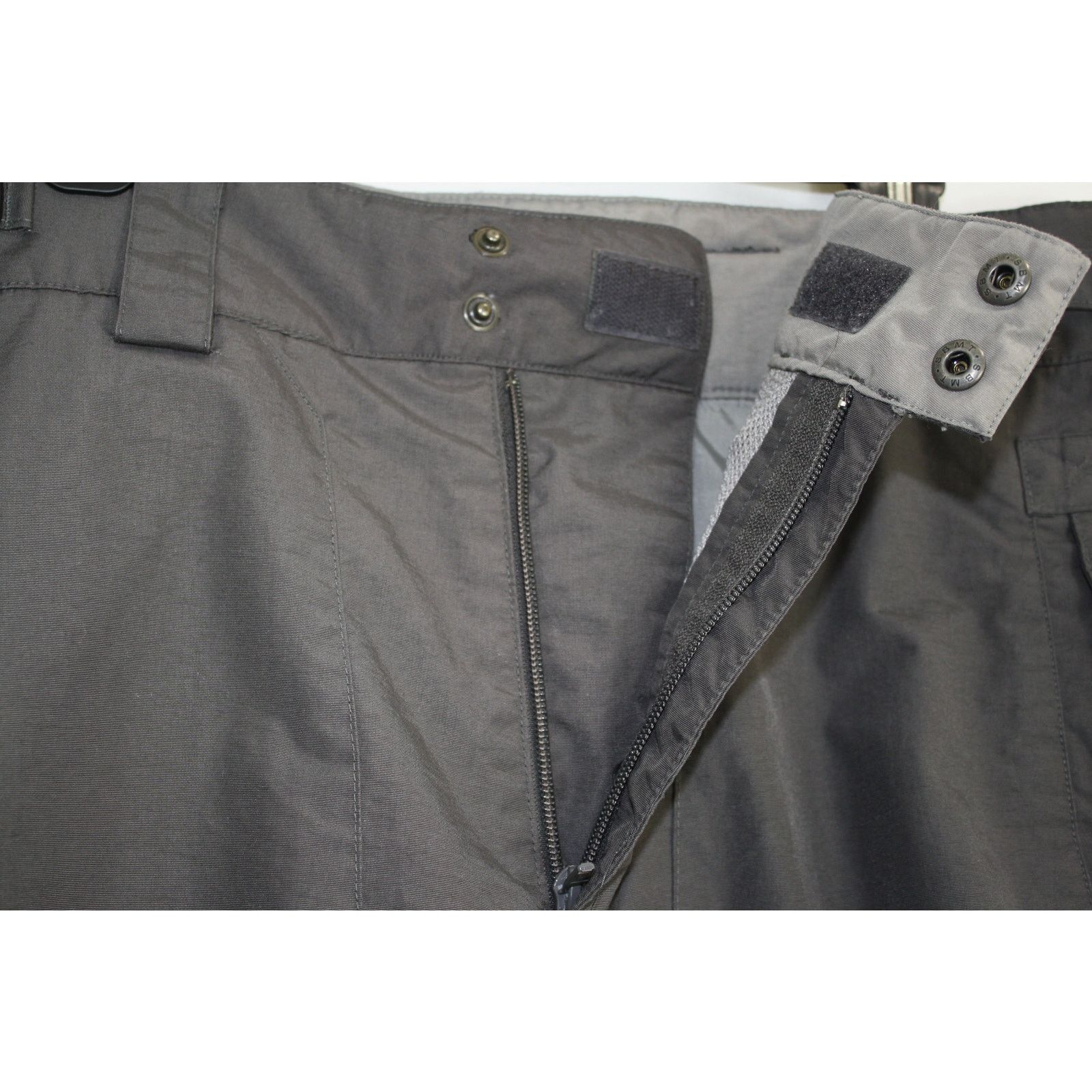 Columbia Columbia Convert Snowboard Pants Mens M Gray Waterproof Ski Size US 34 / EU 50 - 11 Thumbnail
