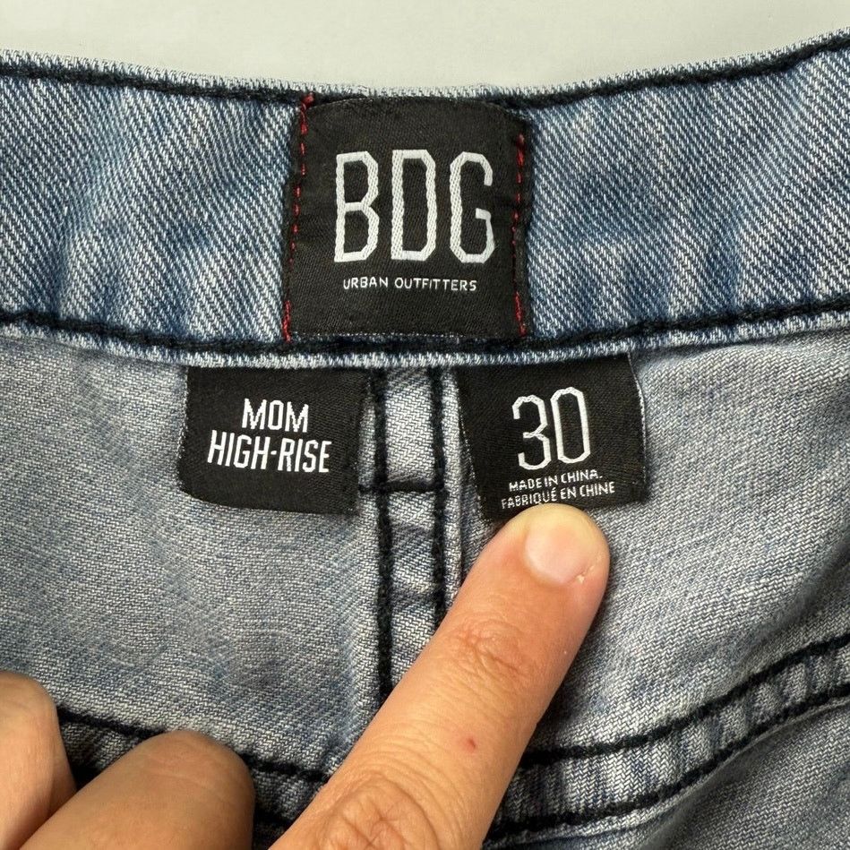 Bdg BDG Urban Outfitters Mom High Rise Jeans - Size 30 Size 30" / US 8 / IT 44 - 4 Thumbnail