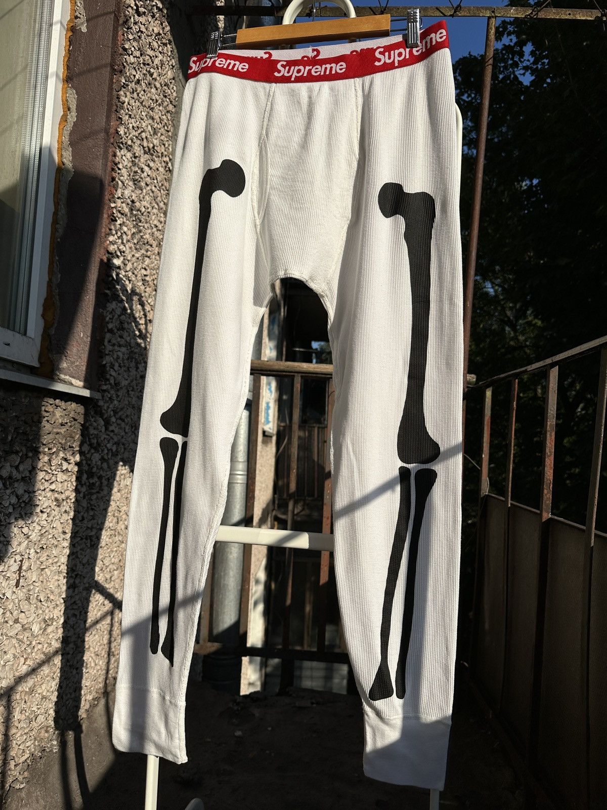 Hanes × Supreme Supreme x Hanes Skeleton Thermal Pants Size US 34 / EU 50 - 9 Thumbnail