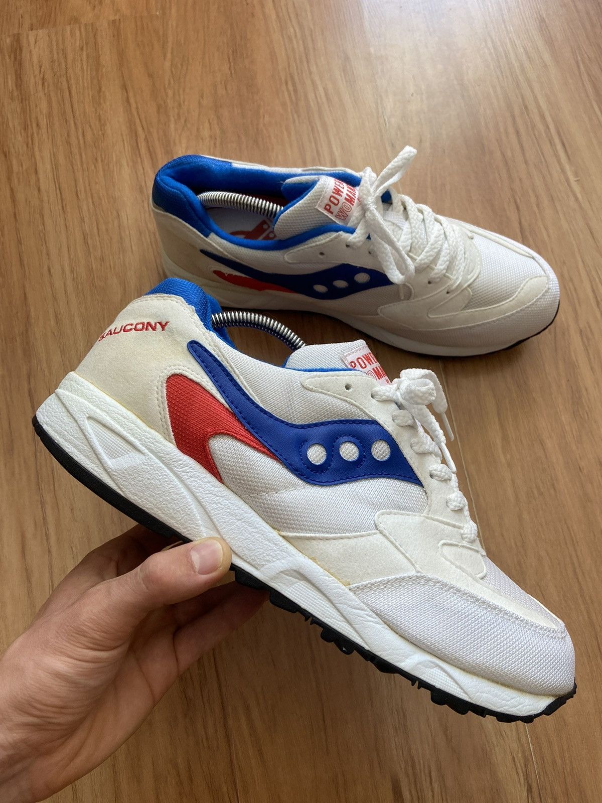 Saucony Retro Running Sneakers White Blue Red Low Top