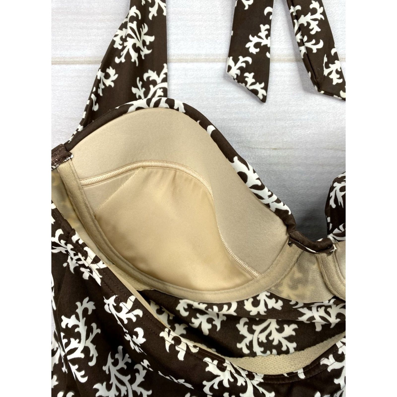 Lands' End Lands' End Womens 12 Brown Floral Leaf Halter Tankini Top Built-in Bra Underwire Tankini Top Size XL / US 12-14 / IT 48-50 - 6 Thumbnail