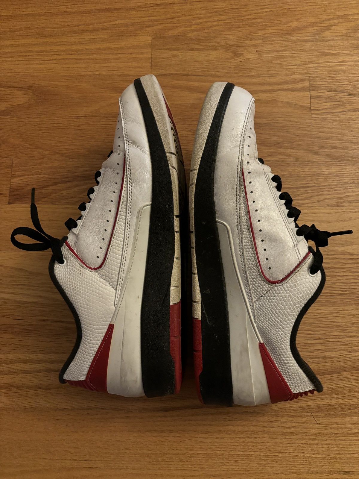 Jordan 2 Chicago Low sz 12