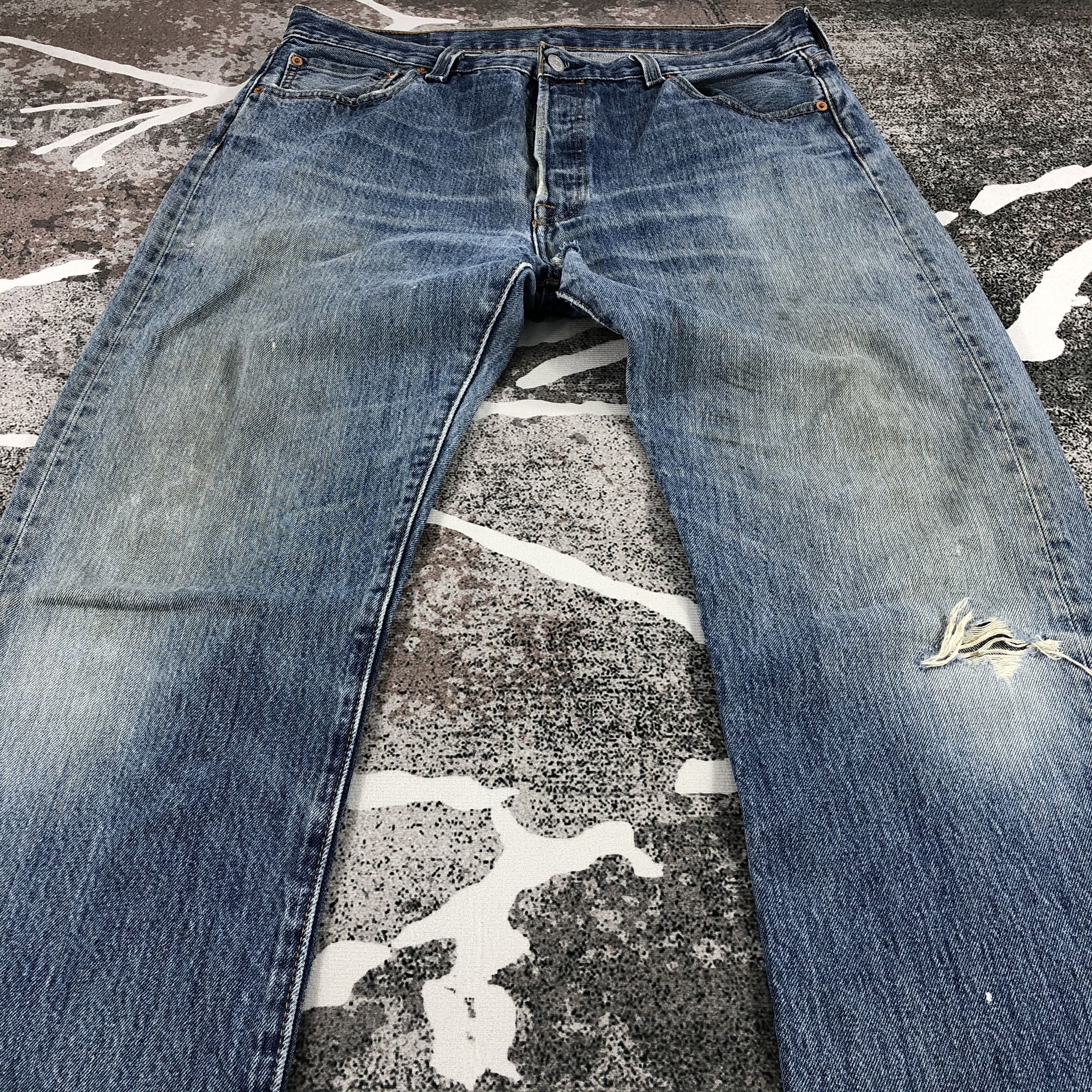Levi's Vintage Levi's 501 Jeans Dirty Faded Blue Distressed KJ656 Size US 36 / EU 52 - 3 Thumbnail