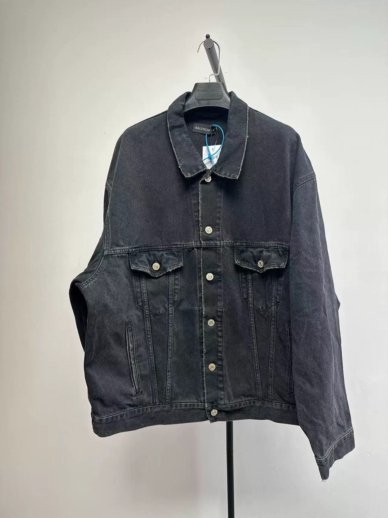 Balenciaga Balenciaga Spray Paint Effect Denim Jacket Size US M / EU 48-50 / 2 - 1 Thumbnail