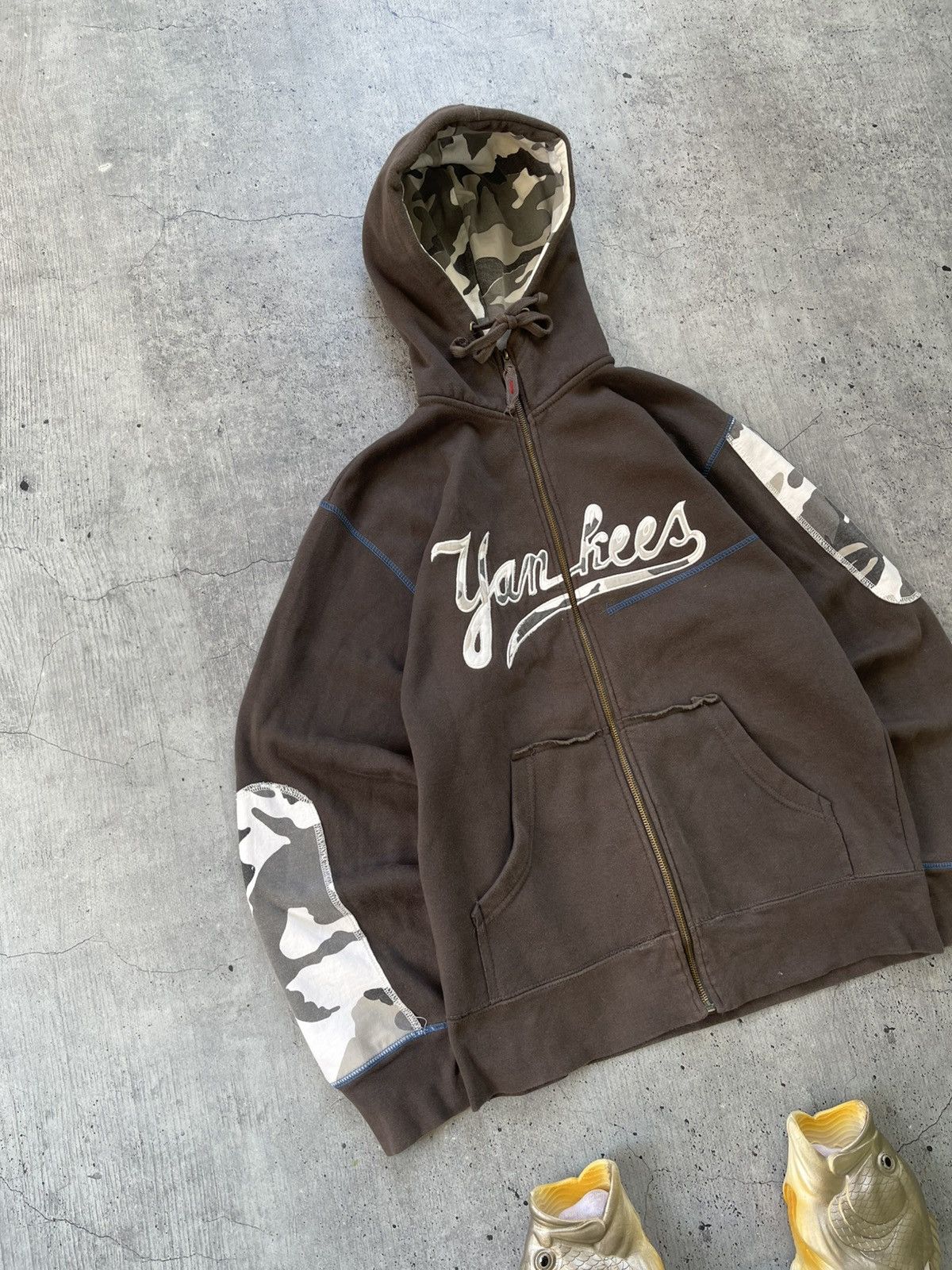 New York Yankees Vintage Brown New York Yankees zip hoodie big logo y2k Size US M / EU 48-50 / 2 - 3 Thumbnail