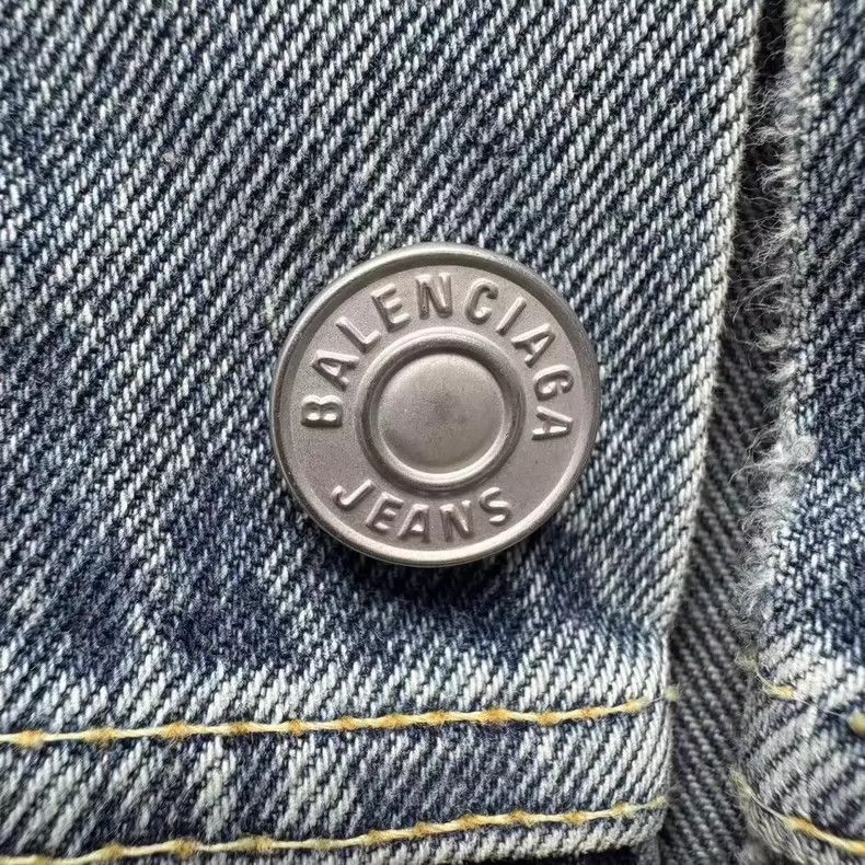 Balenciaga Balenciaga Blue full print logo denim jacket Size US S / EU 44-46 / 1 - 3 Thumbnail