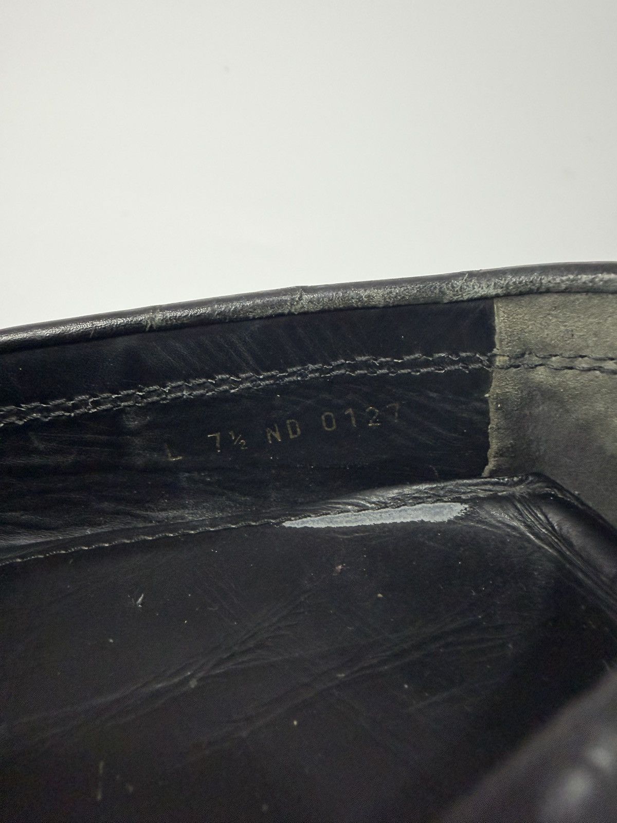 Louis Vuitton Louis Vuitton Black Croc Embossed Leather Driving Loafers Size US 8 / EU 41 - 9 Thumbnail