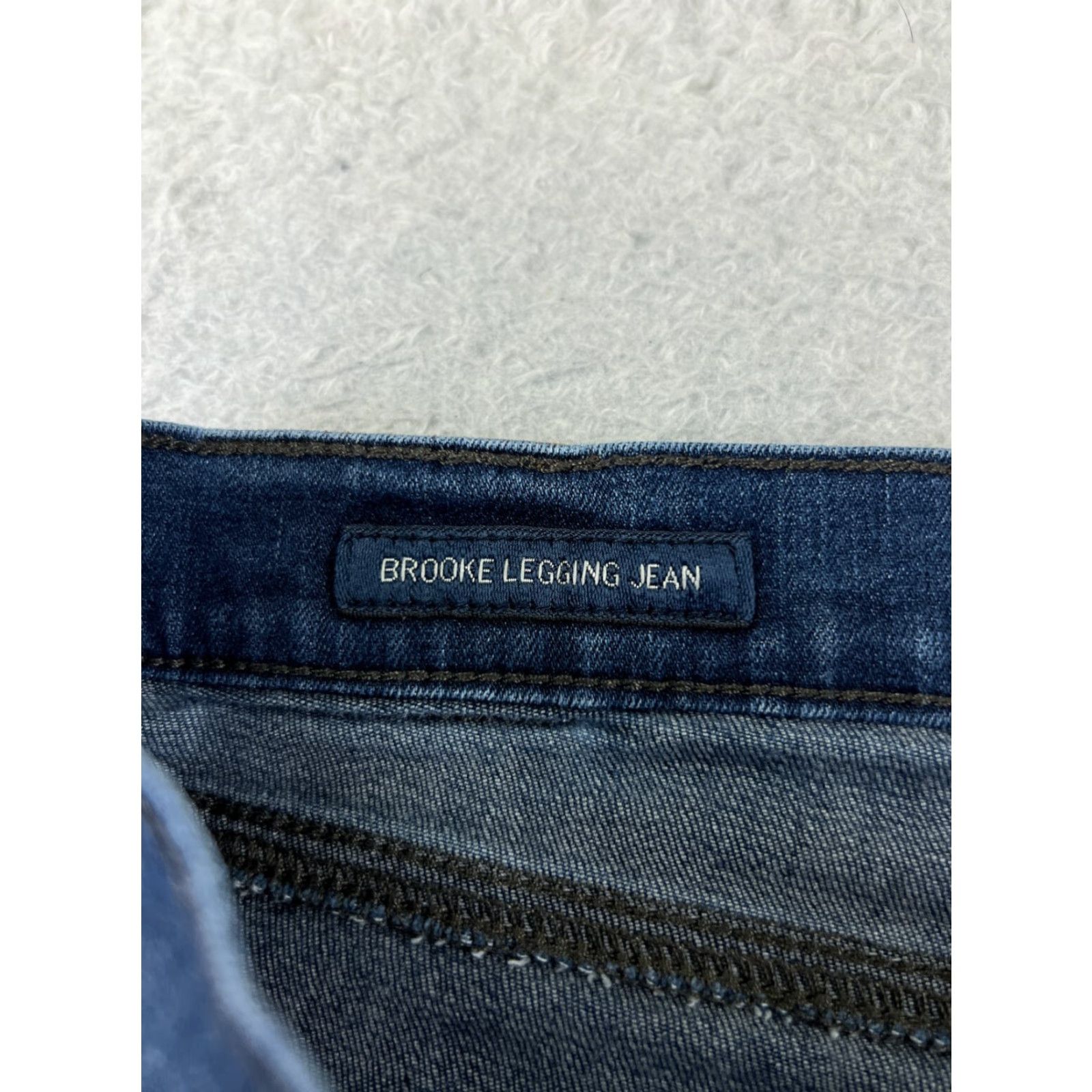 Lucky Brand Lucky Brand Jeans Women 10 Blue Denim Slim Skinny 5-Pocket Regular Inseam 26 in Cotton Stretch Comfort Modern Classic American Size 32" / US 10 / IT 46 - 7 Thumbnail