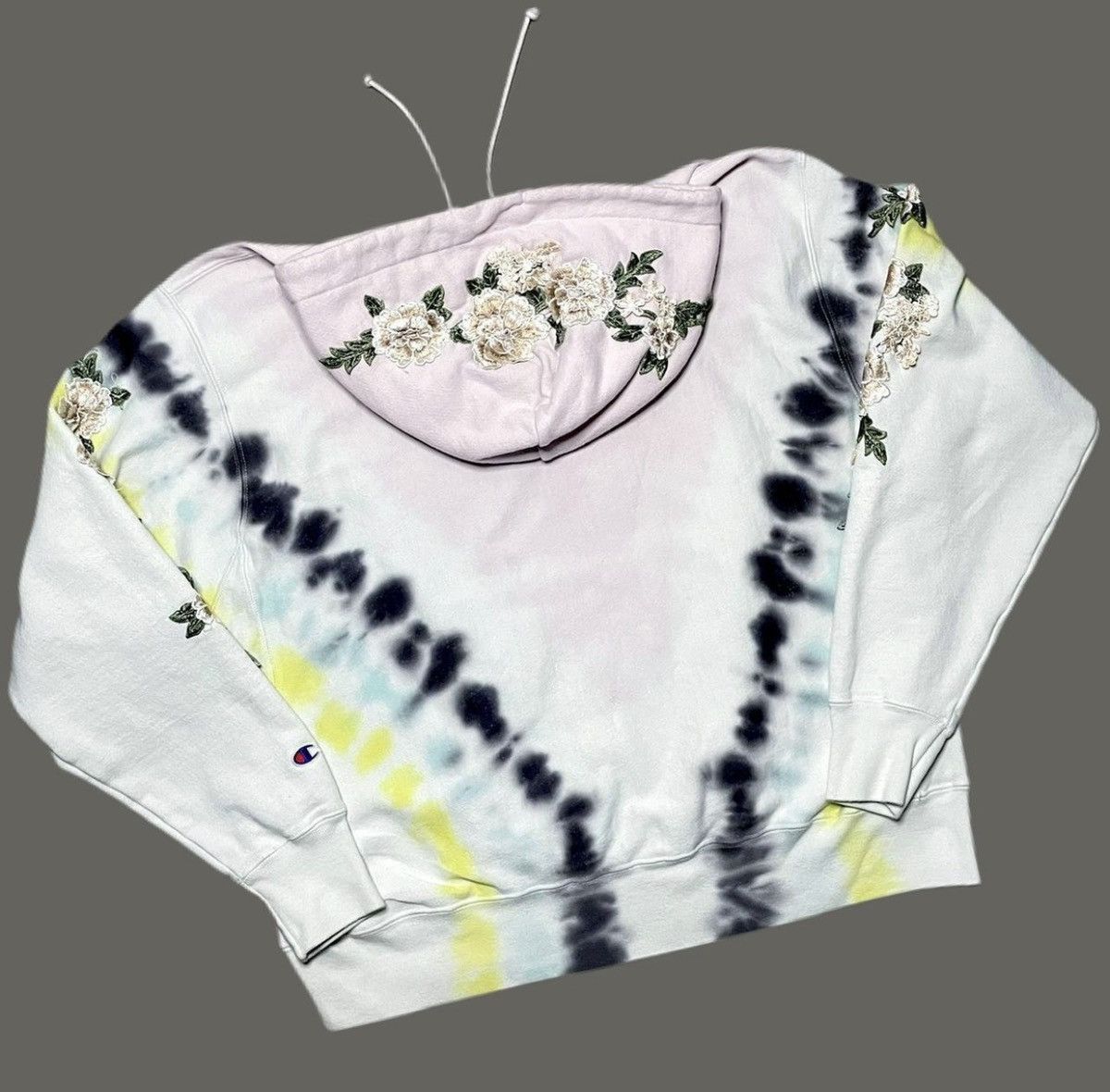 Civil Regime Civil Regime Embroidered Flower Hoodie Size US XL / EU 56 / 4 - 2 Thumbnail