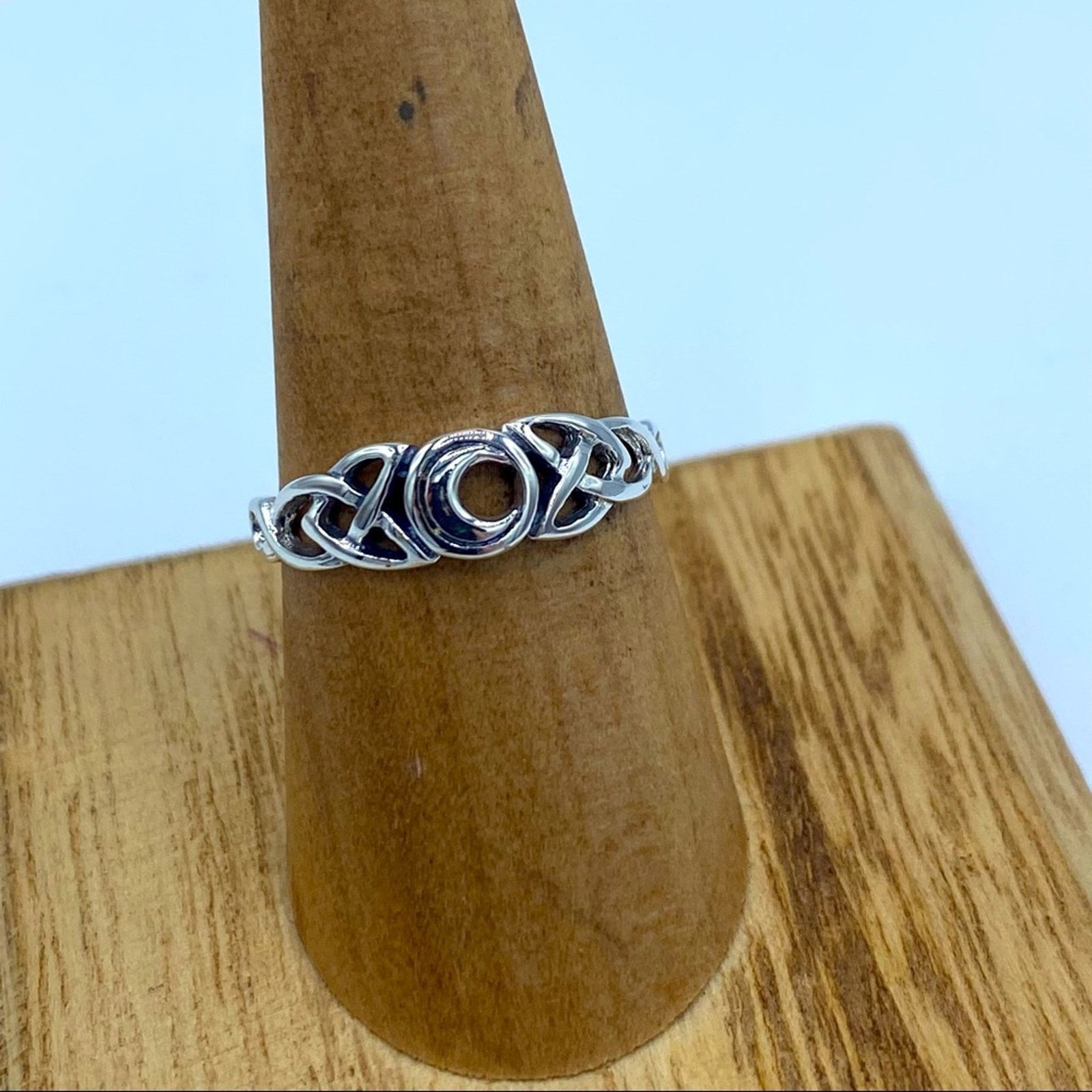 The Unbranded Brand Sterling Silver Celtic Moon Ring Sizes 6,8,9 Size ONE SIZE - 2 Thumbnail
