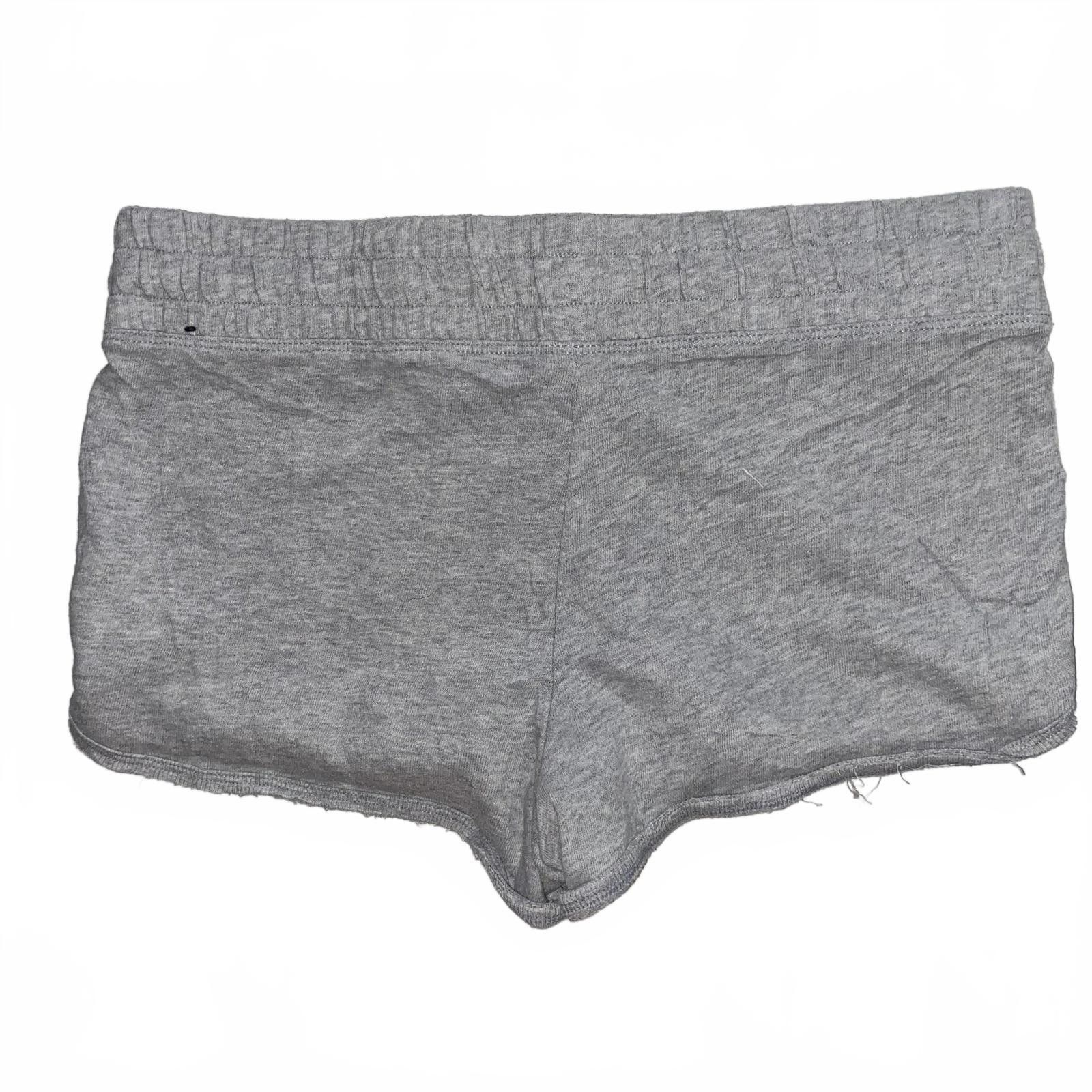 Designer Victoria’s Secret PINK Y2K Lounge Shorts SGray Low Rise Size 28" / US 6 / IT 42 - 2 Thumbnail
