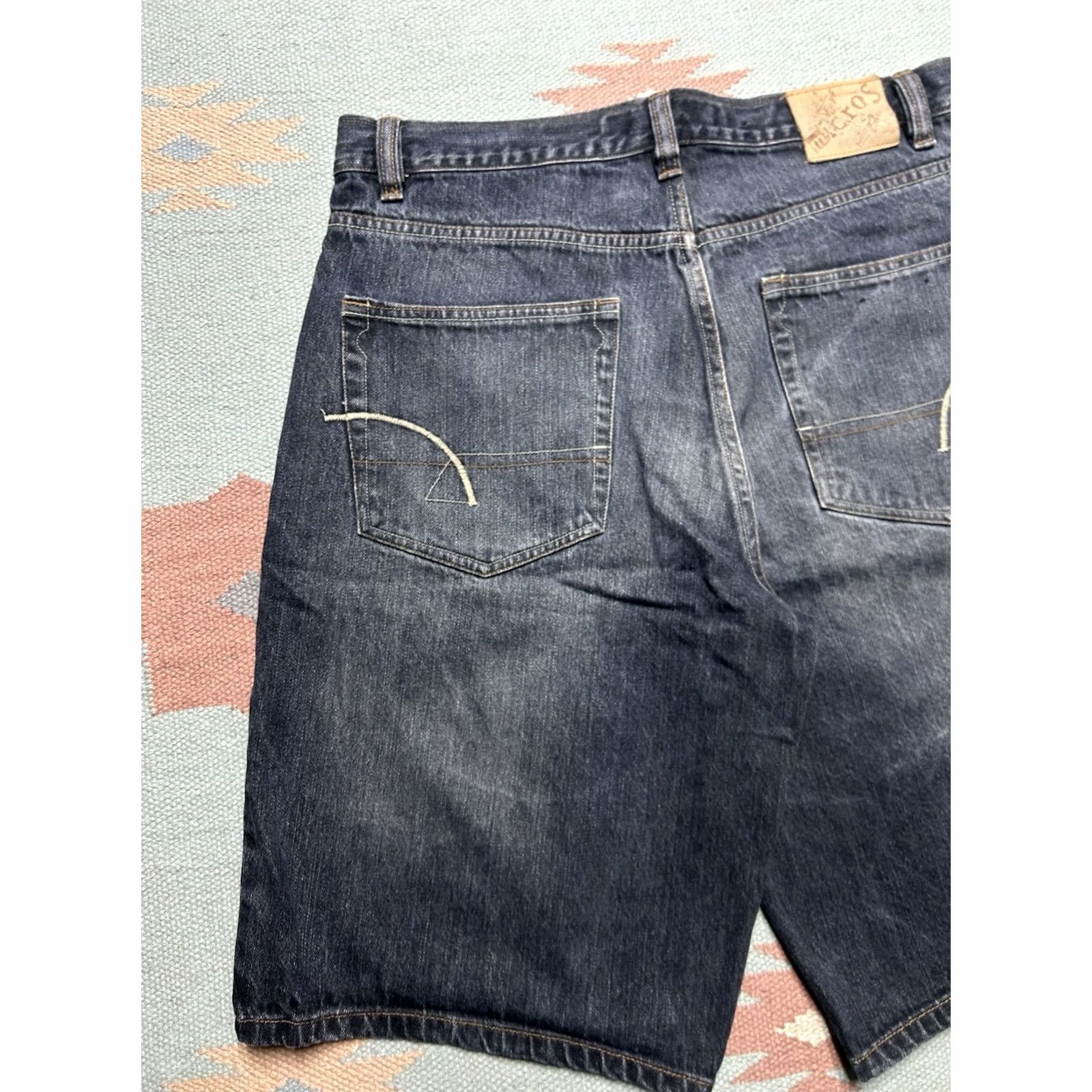 Vintage VINTAGE baggy jeans shorts jorts embroidered wide leg dark wash 33 blue Mens 33 Inseam 12” 21.5” 11.5” Size US 33 - 3 Thumbnail
