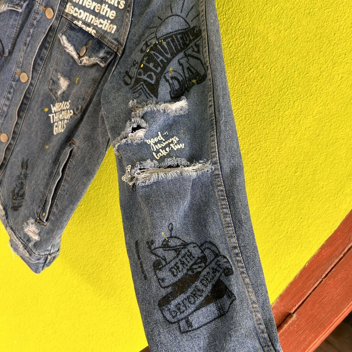 Vintage Vintage Japanese Brand Full Print Denim Jacket Size L / US 10 / IT 46 - 7 Thumbnail