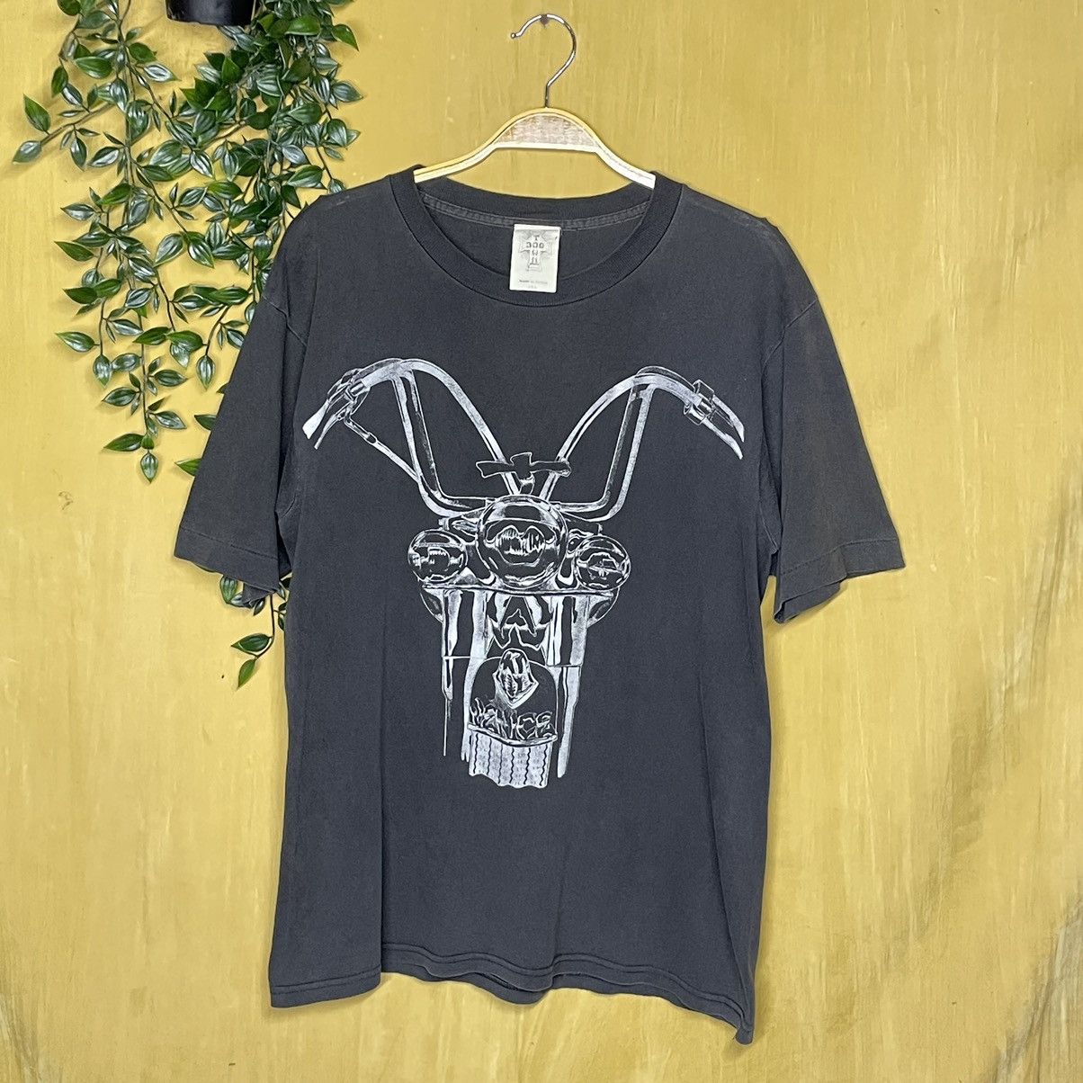 image of Og Vintage Dogtown Sun Thrashed Harley Davidson in Faded Black, Men's (Size Medium)