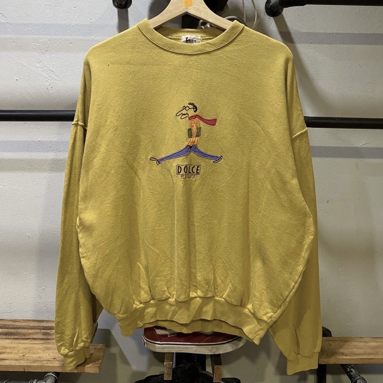 Japanese Brand × Vintage Vintage Dolce Elegante Japanese Brand Embroidered Sweatshirt Size US M / EU 48-50 / 2 - 1 Thumbnail