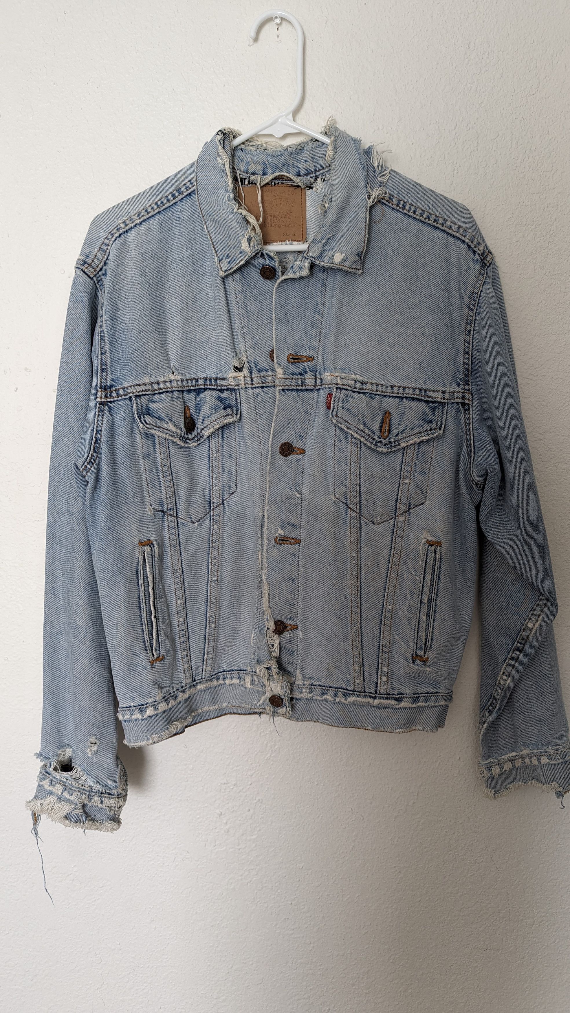Levi's Late 80s Light Wash Distressed Trucker Size US S / EU 44-46 / 1 - 1 Thumbnail