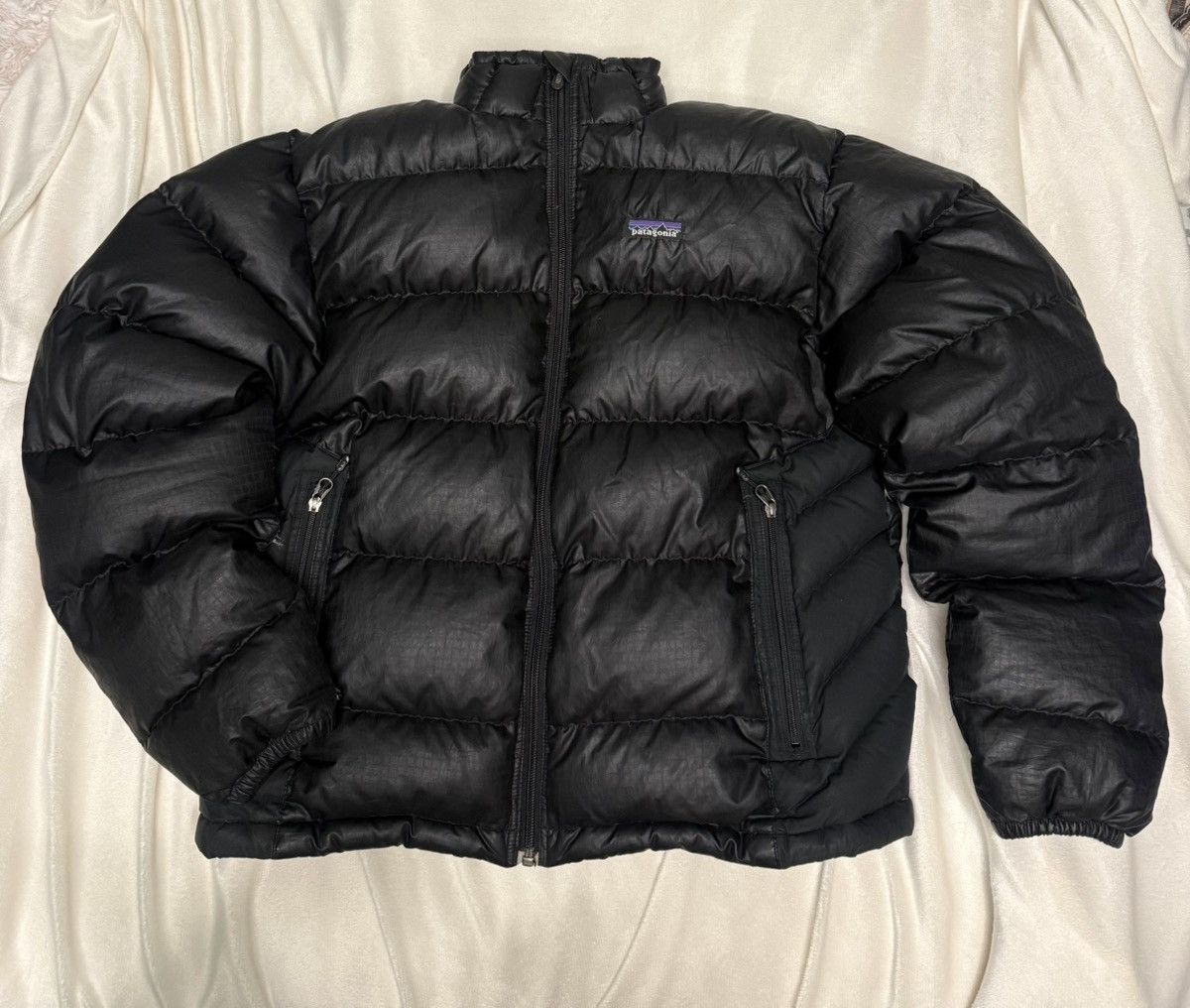 Vintage Patagonia Men’s Black Down Puffer Jacket (Small)