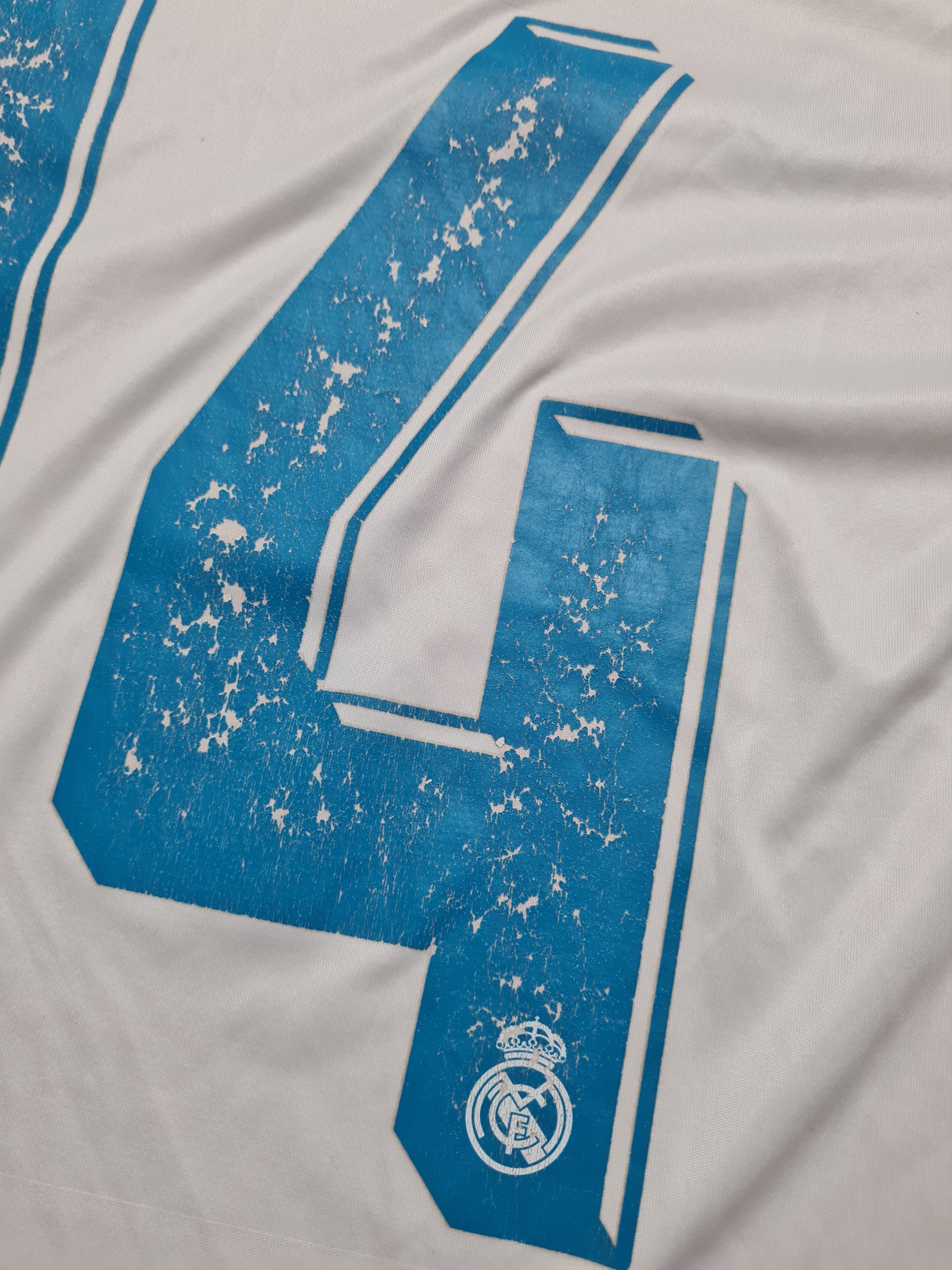 Adidas Real Madrid Adidas #14 CASEMIRO 2017/18 Home Soccer Shirt S Size US S / EU 44-46 / 1 - 22 Thumbnail