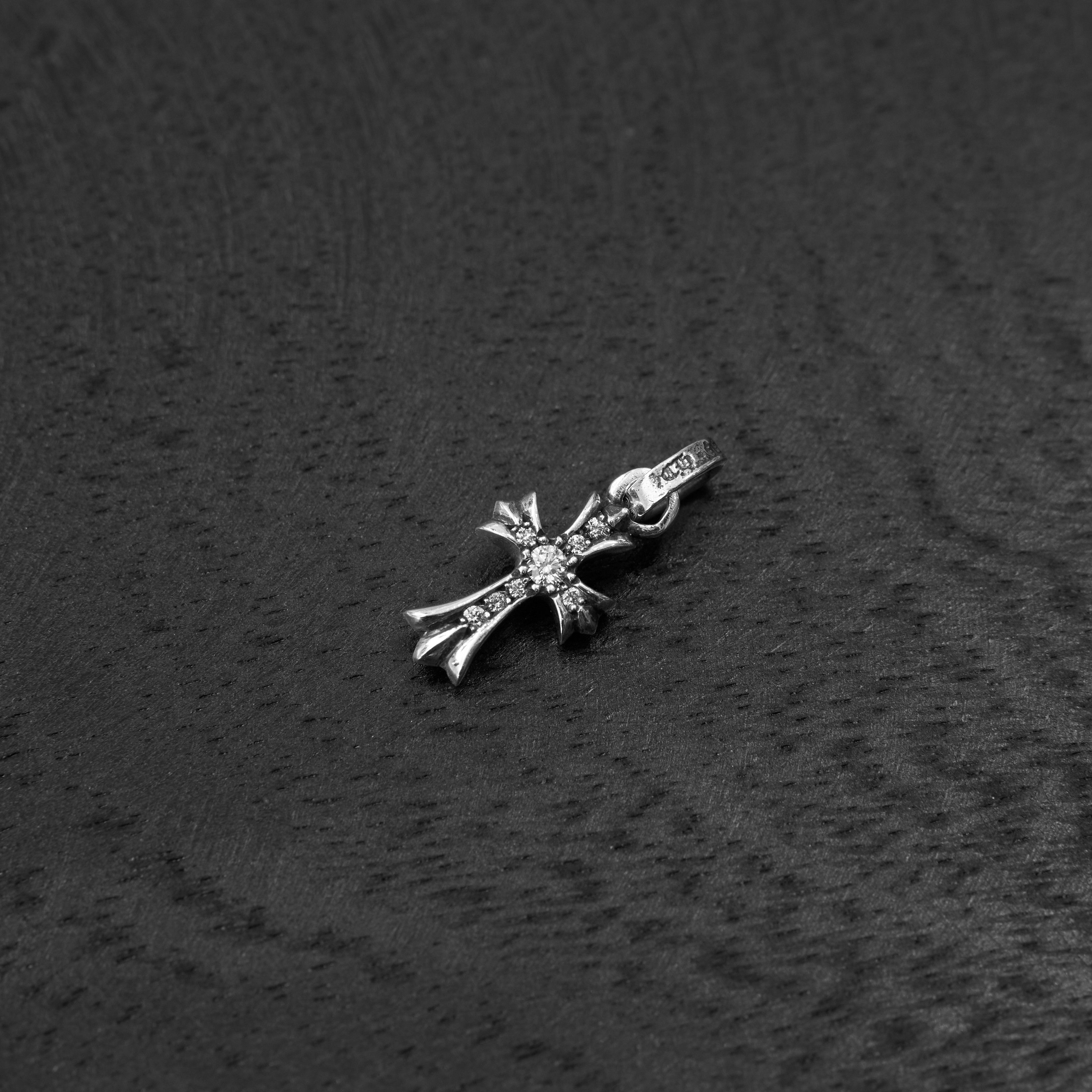 Chrome Hearts CHROME HEARTS Cross Baby Fat Sliver Charm Diamond Size ONE SIZE - 1 Thumbnail