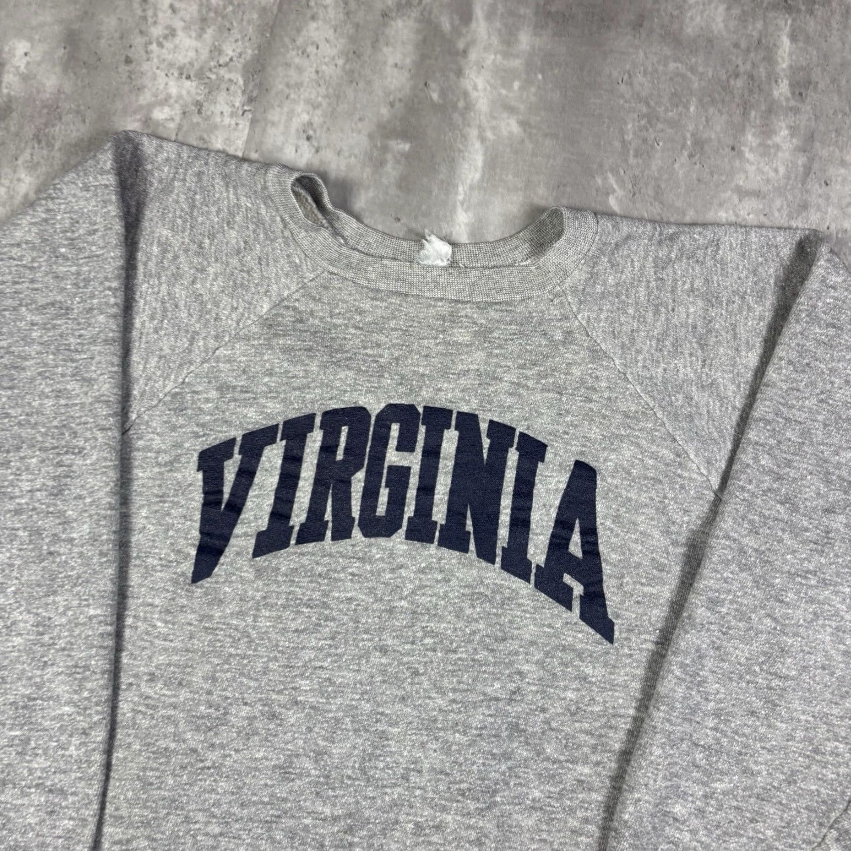 Vintage VINTAGE Healthknit Sweatshirt Mens Large Pullover Gray 70s Virginia Raglin Graphic Print Logo Angel Atom Batman USA Classic 80s Size US L / EU 52-54 / 3 - 3 Thumbnail