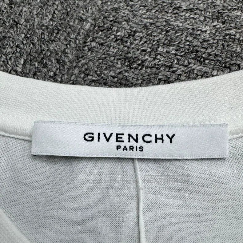 Givenchy Givenchy Madonna Print Short Sleeve (Size M) Size US M / EU 48-50 / 2 - 2 Thumbnail