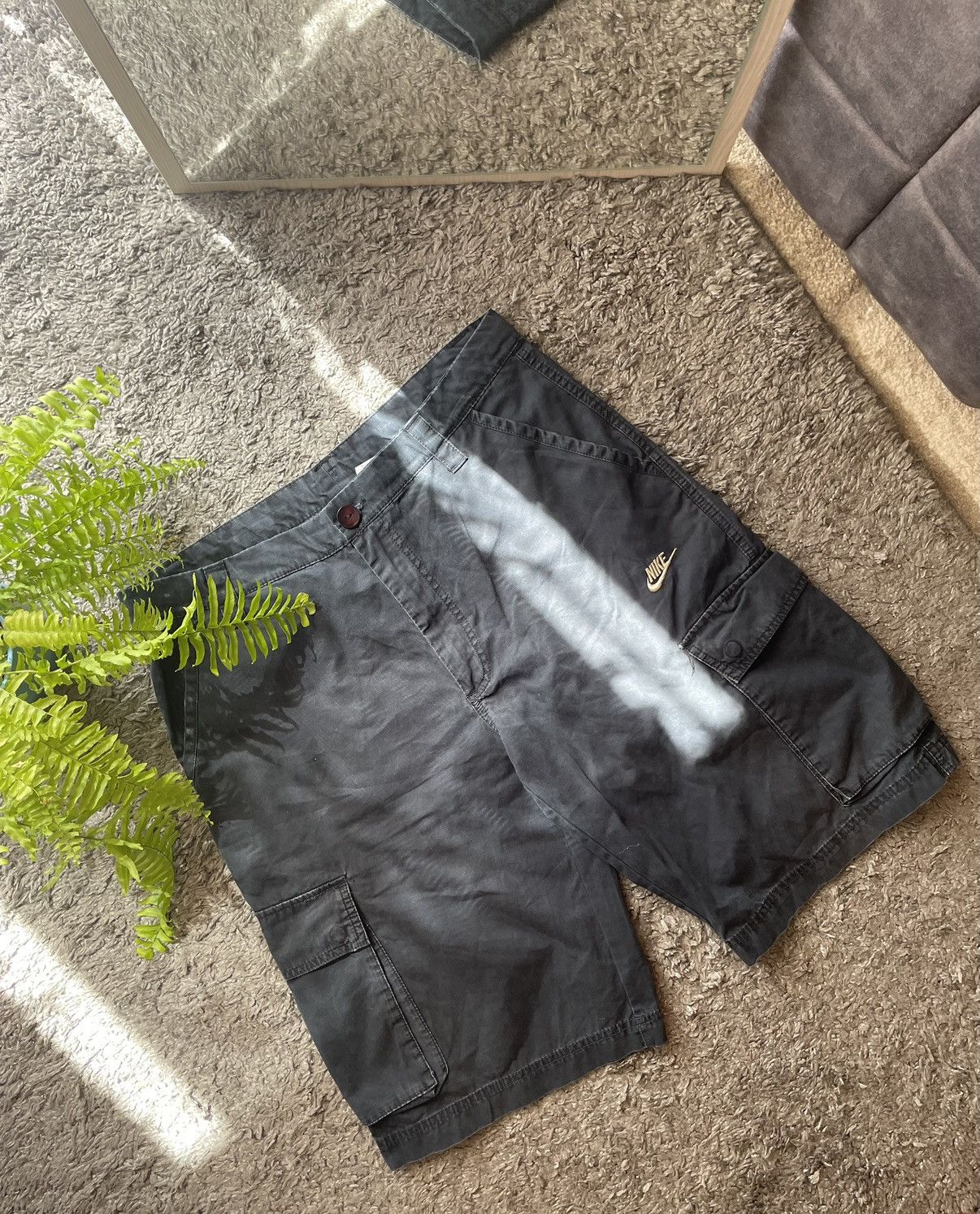 Nike × Vintage 00s Shorts Nike Vintage Streetwear Rare Logo Size US 32 / EU 48 - 2 Thumbnail