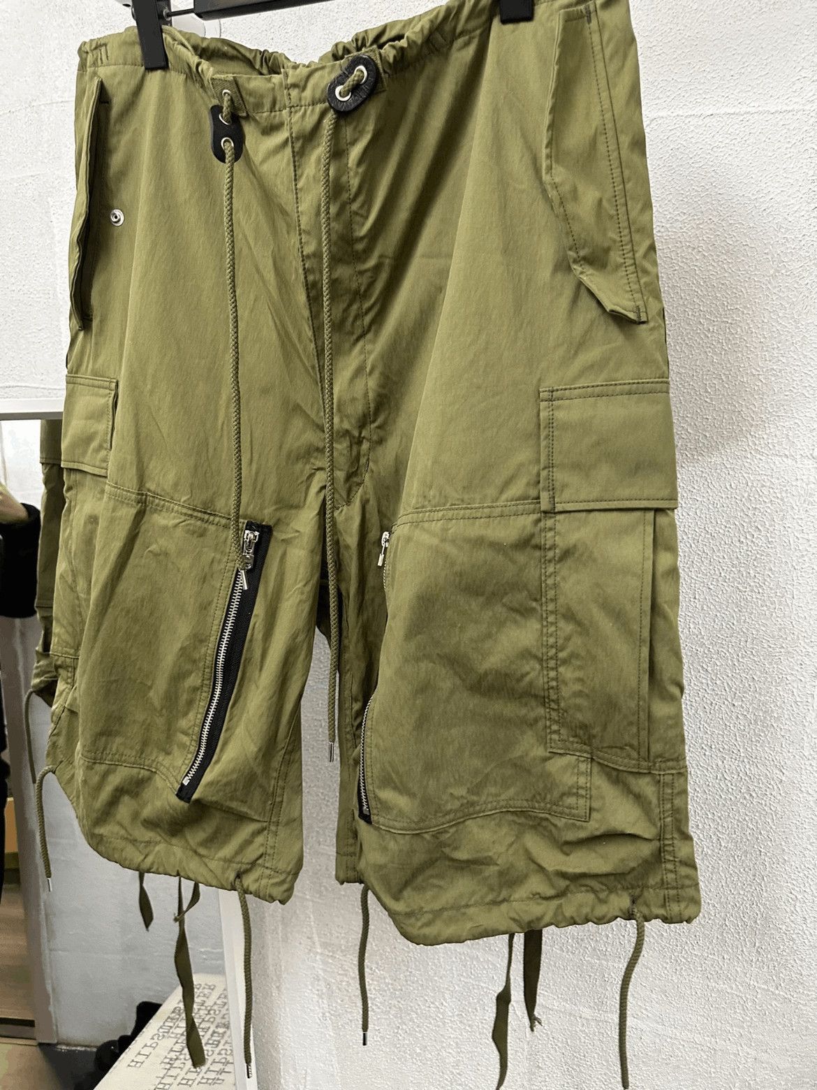 Takahiromiyashita The Soloist. Takahiromiyashita the Soloist 22SS military shorts - DMC-25 Size US 34 / EU 50 - 2 Thumbnail