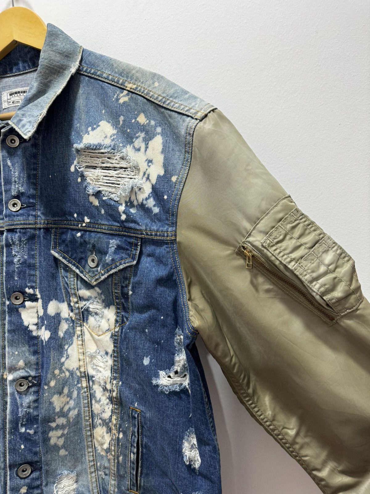 If Six Was Nine × Le Grande Bleu (L.G.B.) × Vintage LAGENDA MADE UNDERGOURD BLEACH OUT DISTRESSED CRAZY JACKET Size US L / EU 52-54 / 3 - 3 Thumbnail