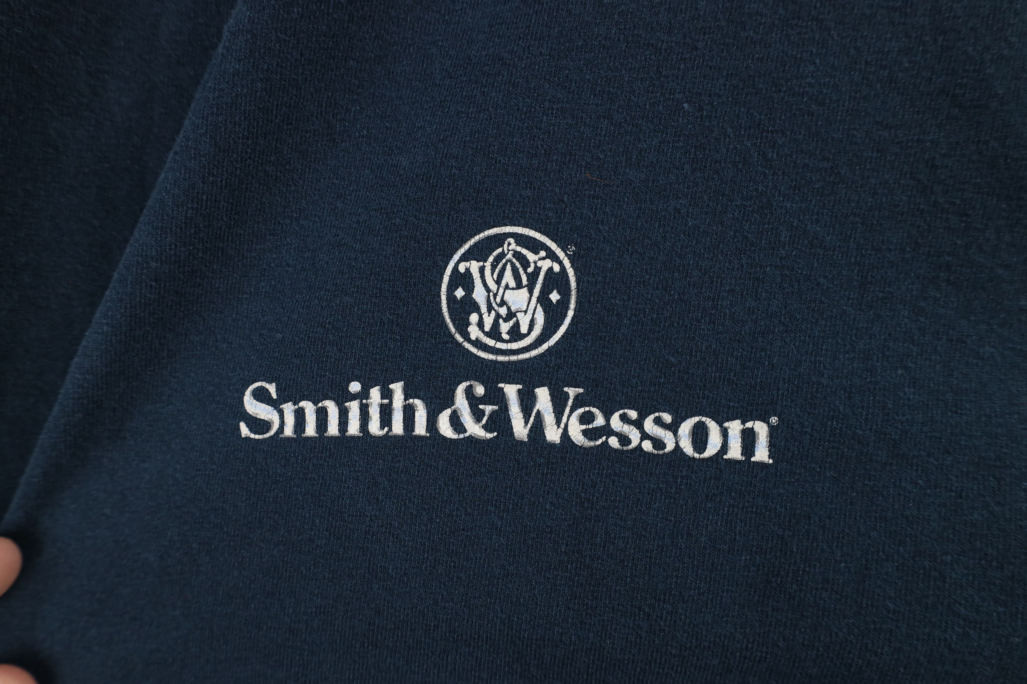 Vintage Vintage Y2K Smith & Wesson Spell Short Sleeve T-Shirt Blue Size US L / EU 52-54 / 3 - 4 Thumbnail