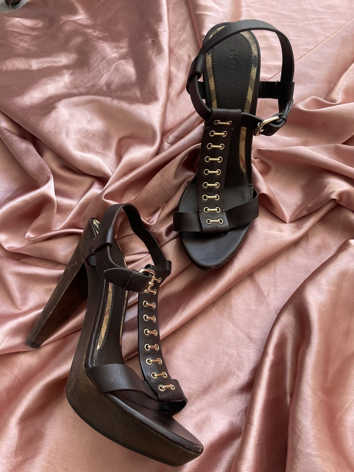 Burberry Burberry heels Size US 7.5 / IT 37.5 - 16 Thumbnail
