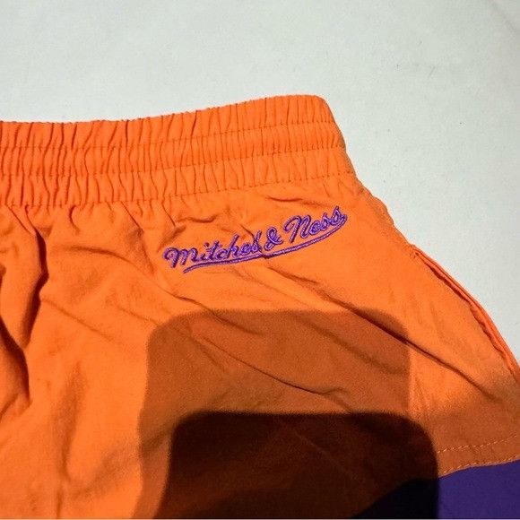 Mitchell & Ness NWT MITCHELL & NESS NCAA NYLON UTILITY CLEMSON TIGERS SHORTS Size US 36 / EU 52 - 9 Thumbnail