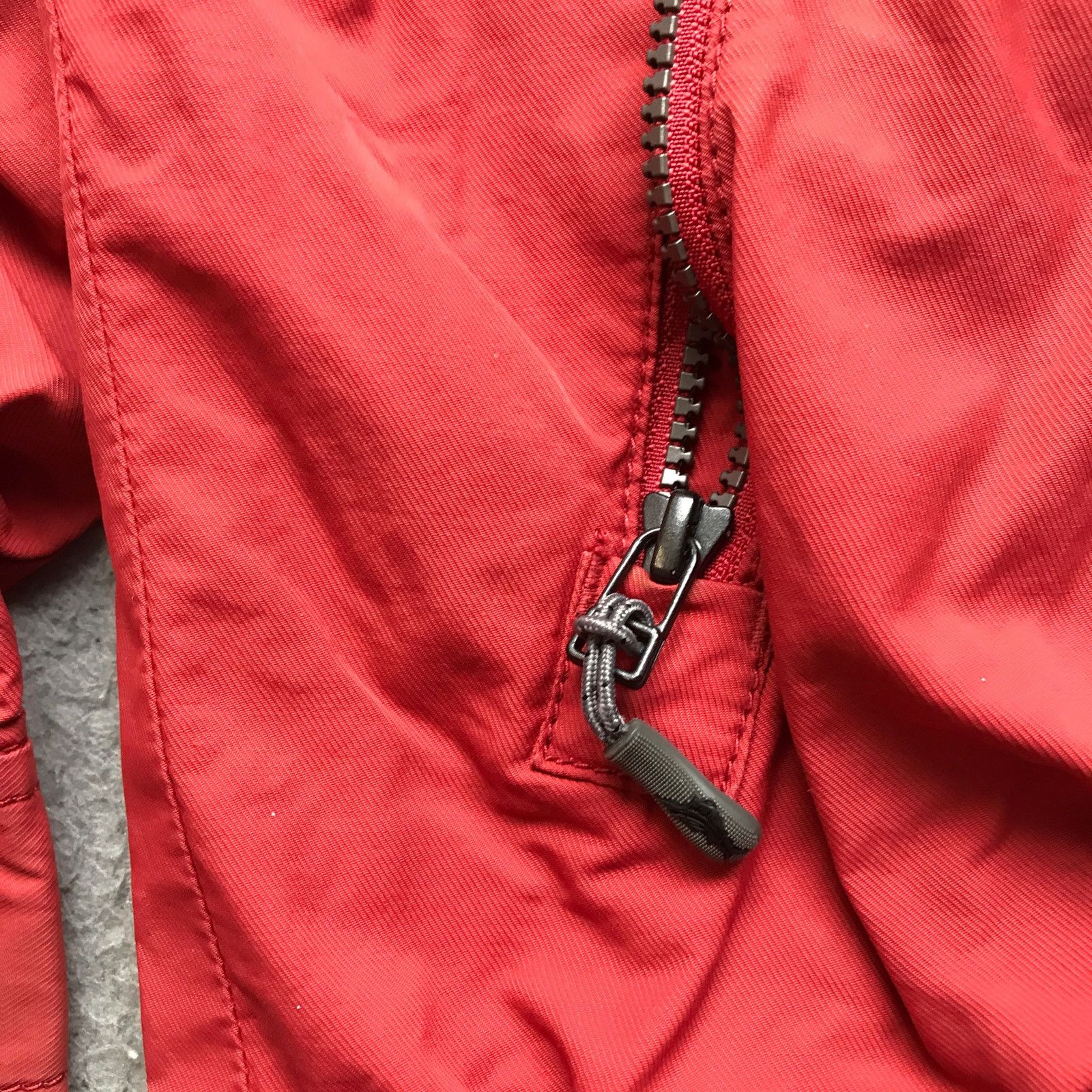 Tommy Bahama Tommy Bahama Lined Bomber Jacket Mens Medium Red Full Zip Size US M / EU 48-50 / 2 - 9 Thumbnail