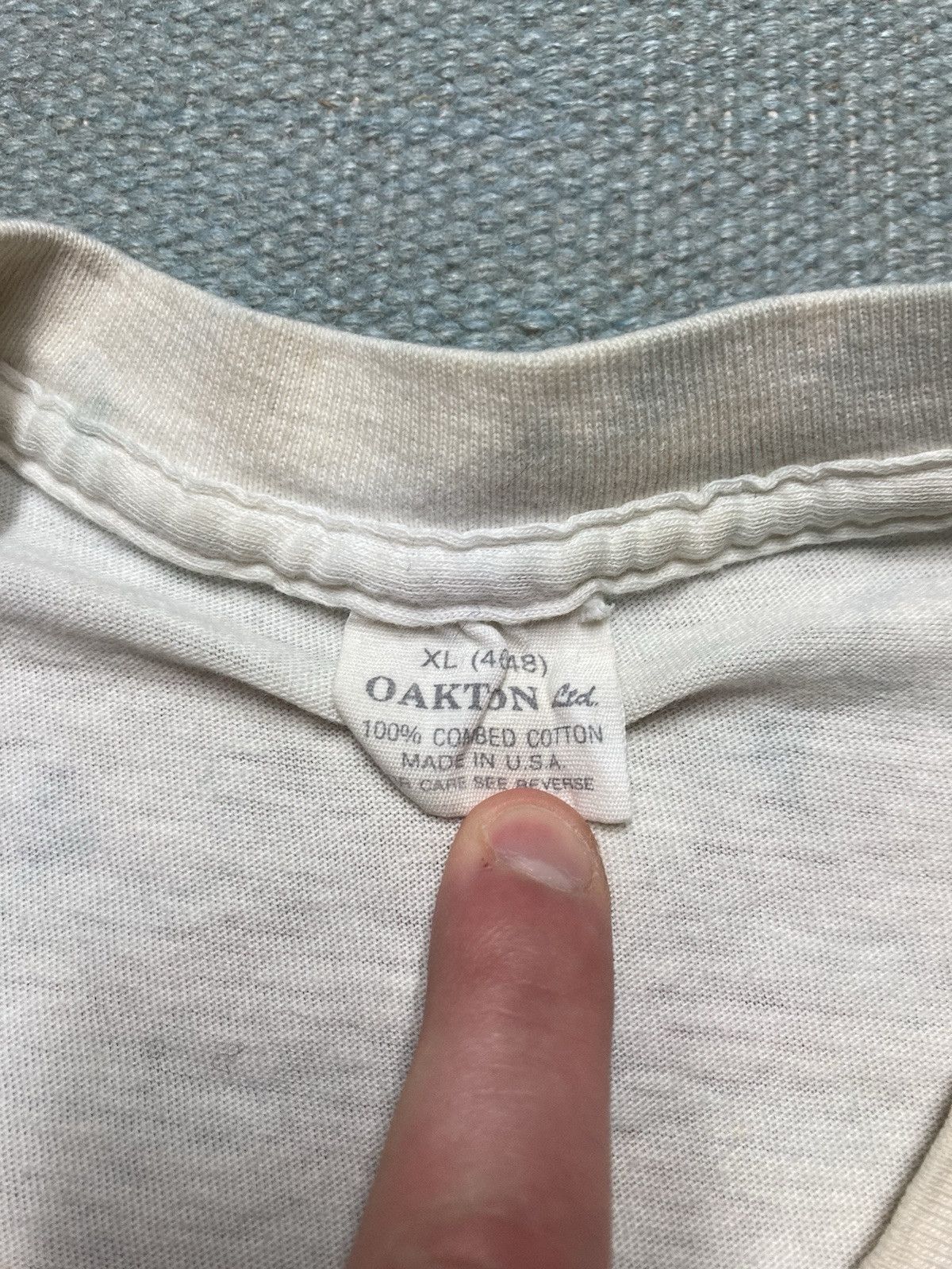 Vintage 70s blank white t shirt v neck soft combed cotton grunge XL Size US XL / EU 56 / 4 - 7 Thumbnail