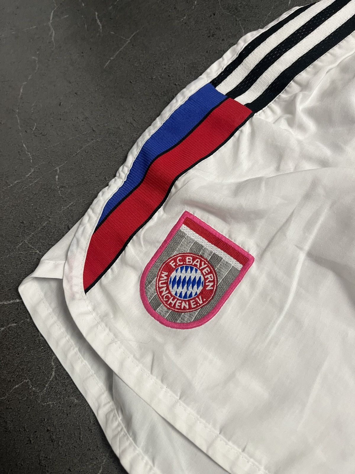 Adidas Adidas FC Bayern Munchen 1997 vintage rare model mens Size US 34 / EU 50 - 4 Thumbnail