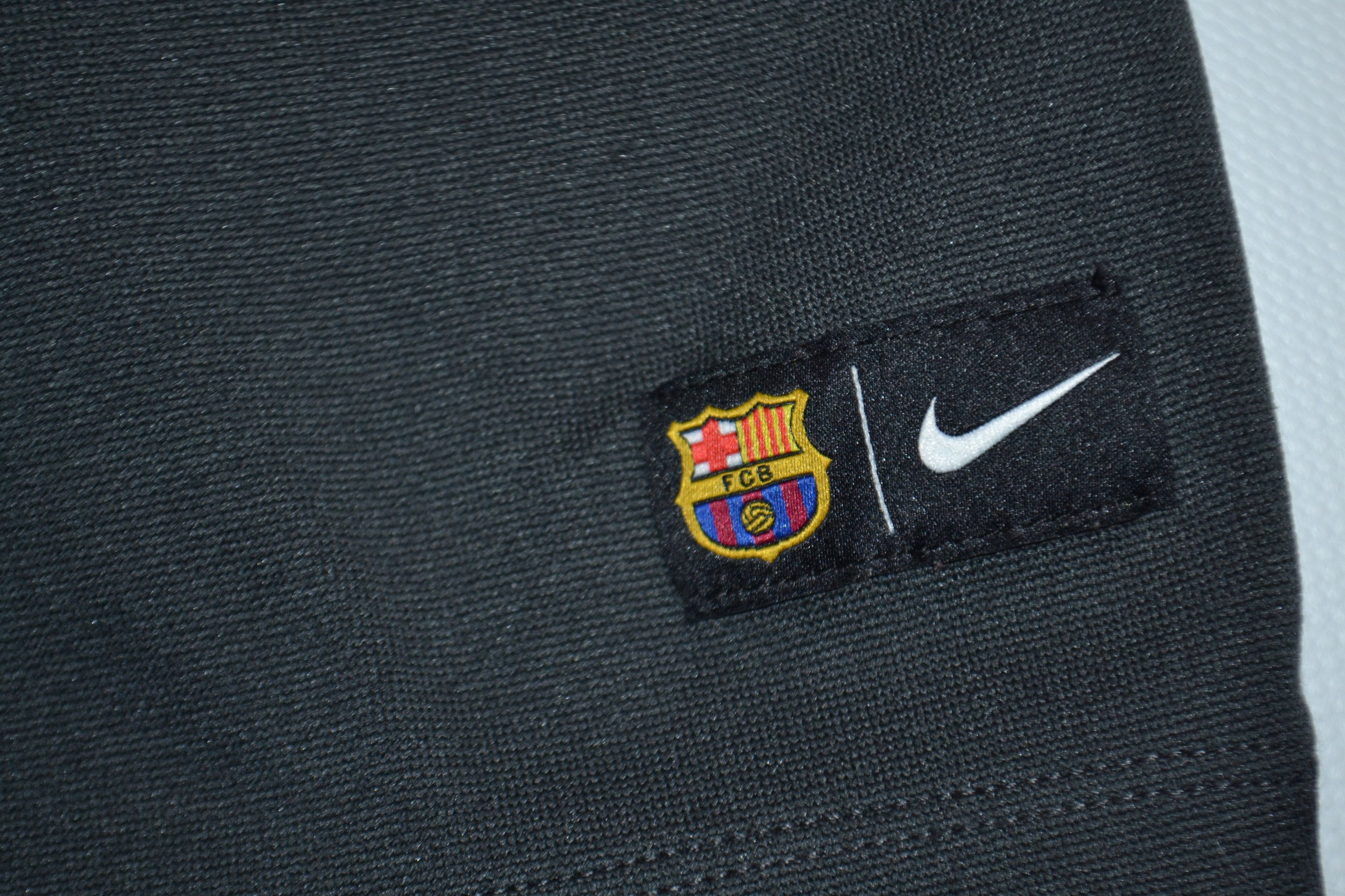 Nike FC Barcelona Strike Vaporknit Football Drill Top Jersey Size US S / EU 44-46 / 1 - 6 Thumbnail