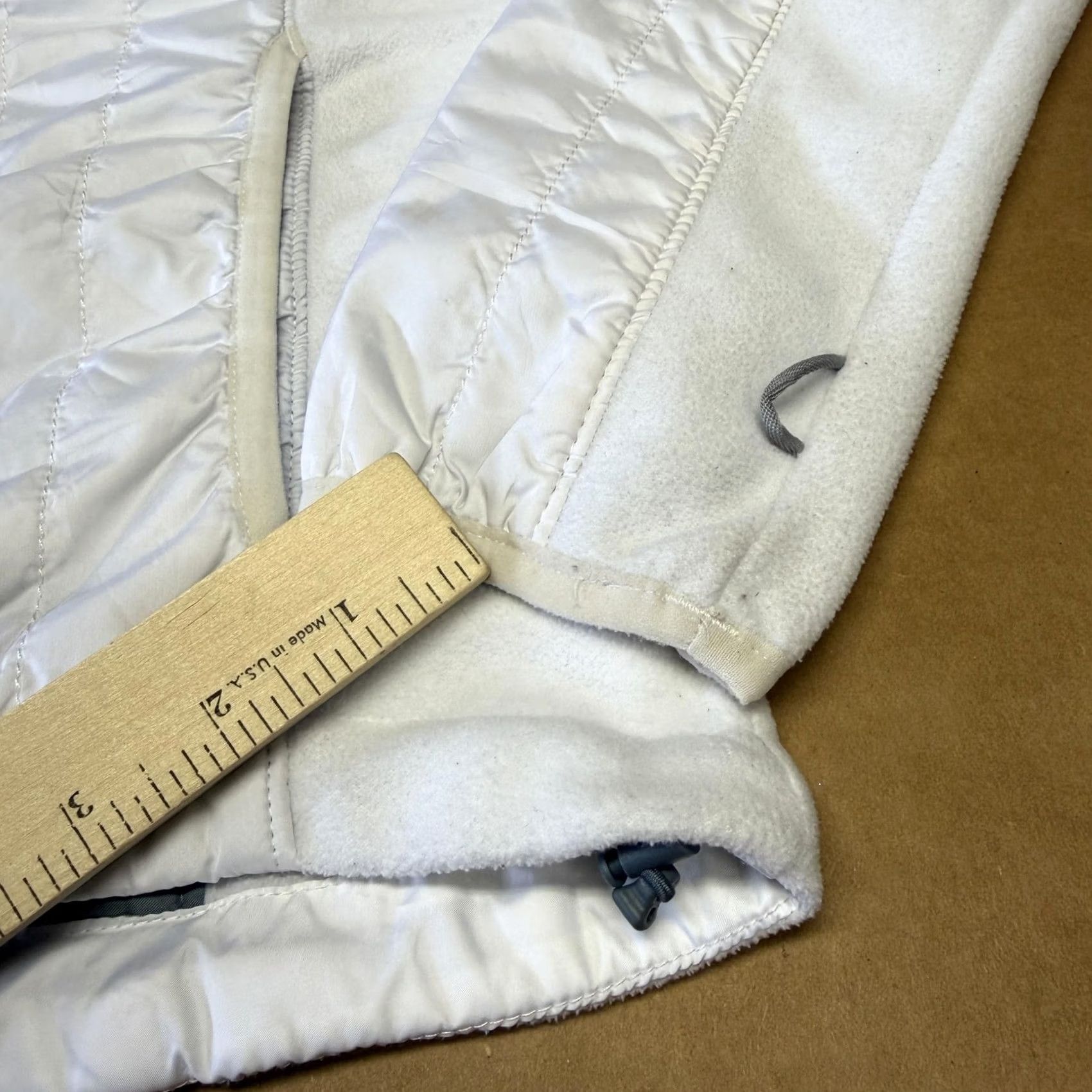 Vintage Columbia XS White Quilted Fleece Jacket Women Size XS / US 0-2 / IT 36-38 - 3 Thumbnail