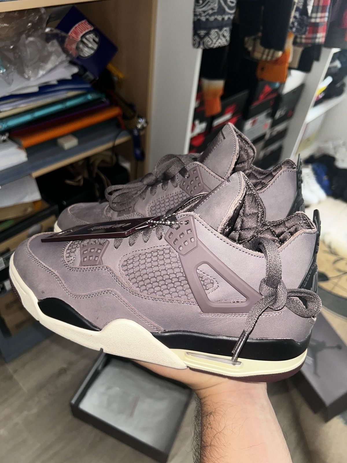 A Ma Maniere × Nike Jordan 4 Retro SP x À Ma Manière Size US 9 / EU 42 - 12 Thumbnail