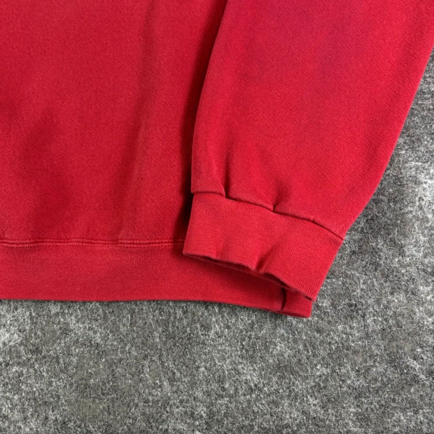 Nike VINTAGE Nike Sweatshirt Crewneck Red S Mens Small 90s Nike Sportswear Logo Embroidered Cotton Blend Pullover Size US S / EU 44-46 / 1 - 7 Thumbnail