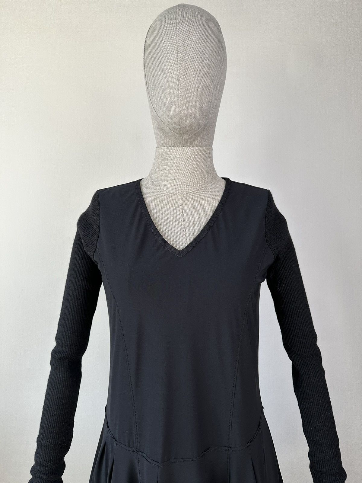 Marithe + Francois Girbaud MARITHE FRANCOIS GIRBAUD Geometric Flared Black Midi Dress Size XL / US 12-14 / IT 48-50 - 9 Thumbnail