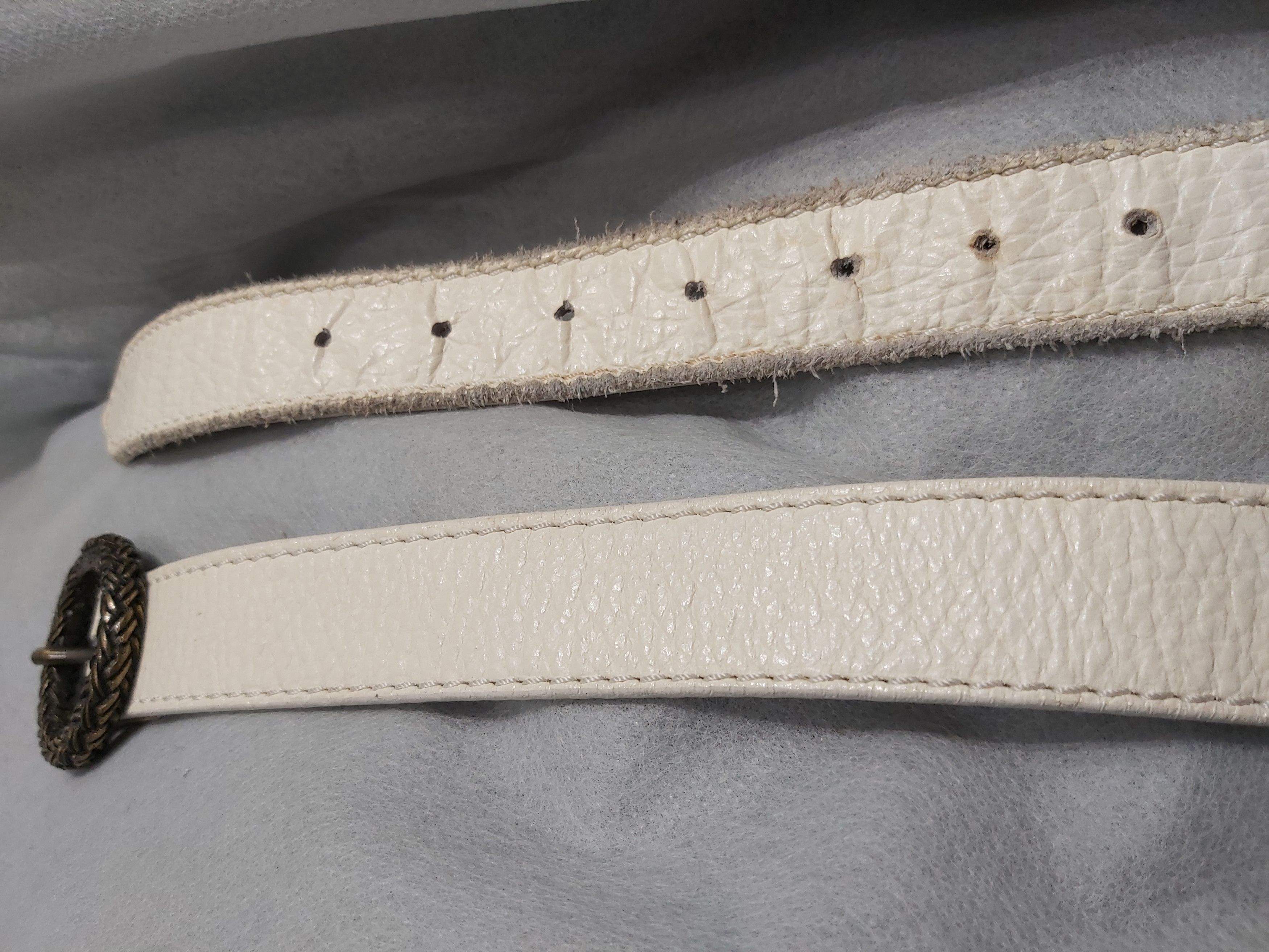 Gianfranco Ferre Gianfranco Ferre belt. Vintage white leather belt rings Size ONE SIZE - 10 Thumbnail