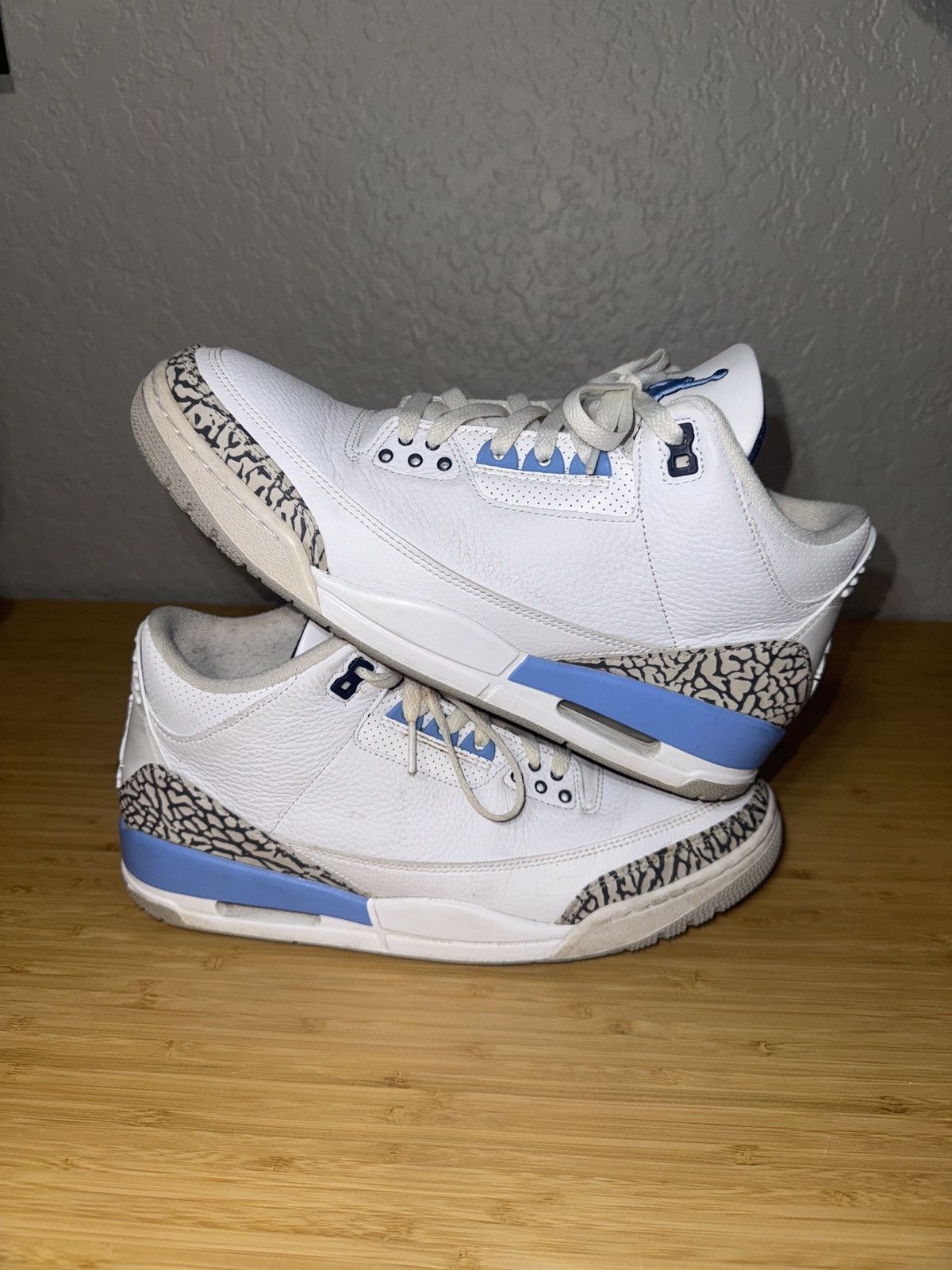 Jordan Brand Air Jordan 3 Retro 'UNC' Size US 11 / EU 44 - 1 Thumbnail
