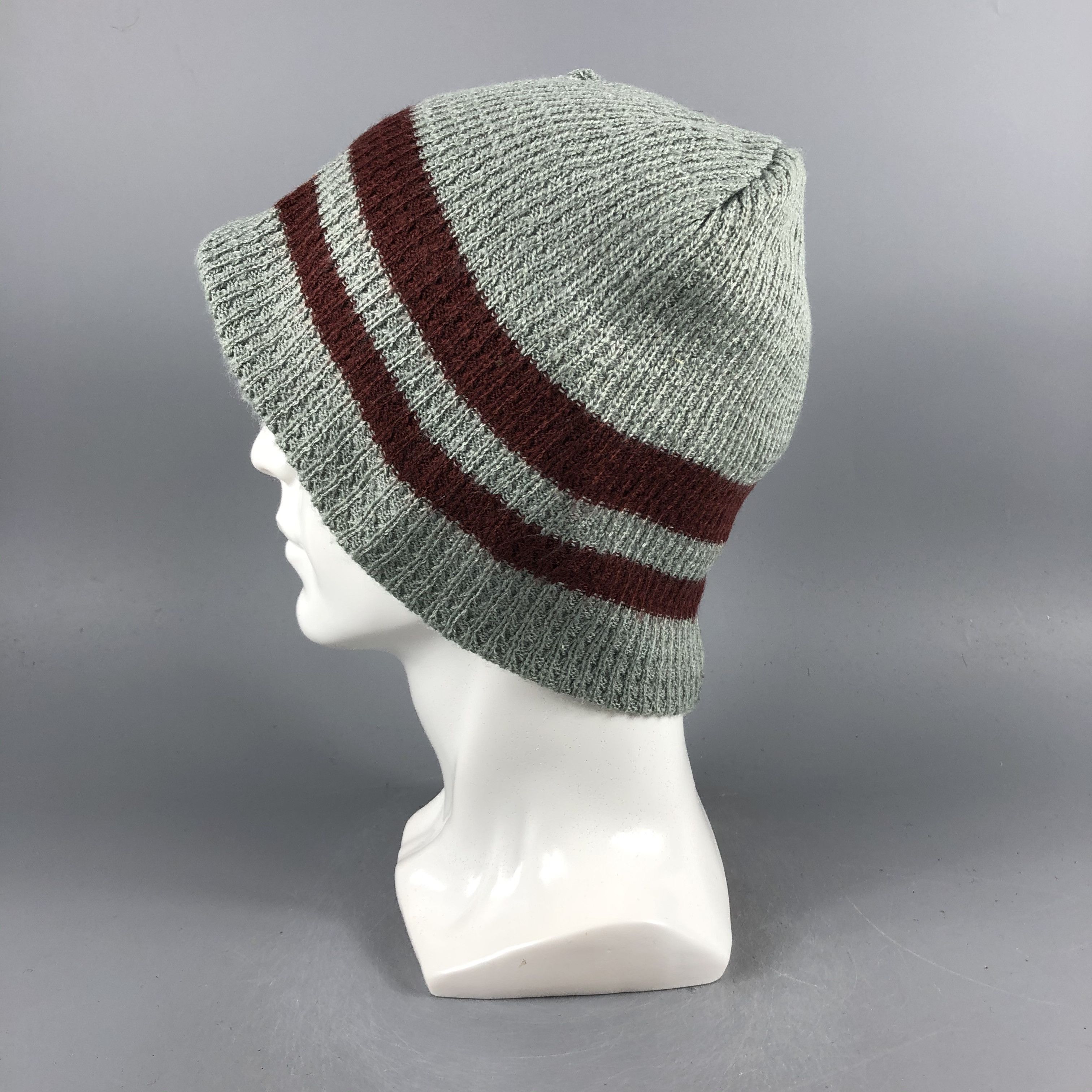 Vintage Unknown Eagle Emboidery Beanie Snow Hat Snow Cap -D1253 Size ONE SIZE - 1 Thumbnail