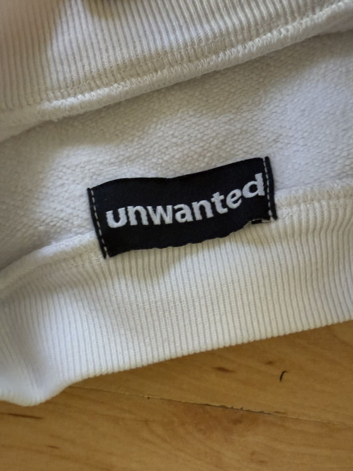 Strawberry × Unwanted unwanted x shirtking phade strawberry mansion crewneck Size US S / EU 44-46 / 1 - 2 Thumbnail