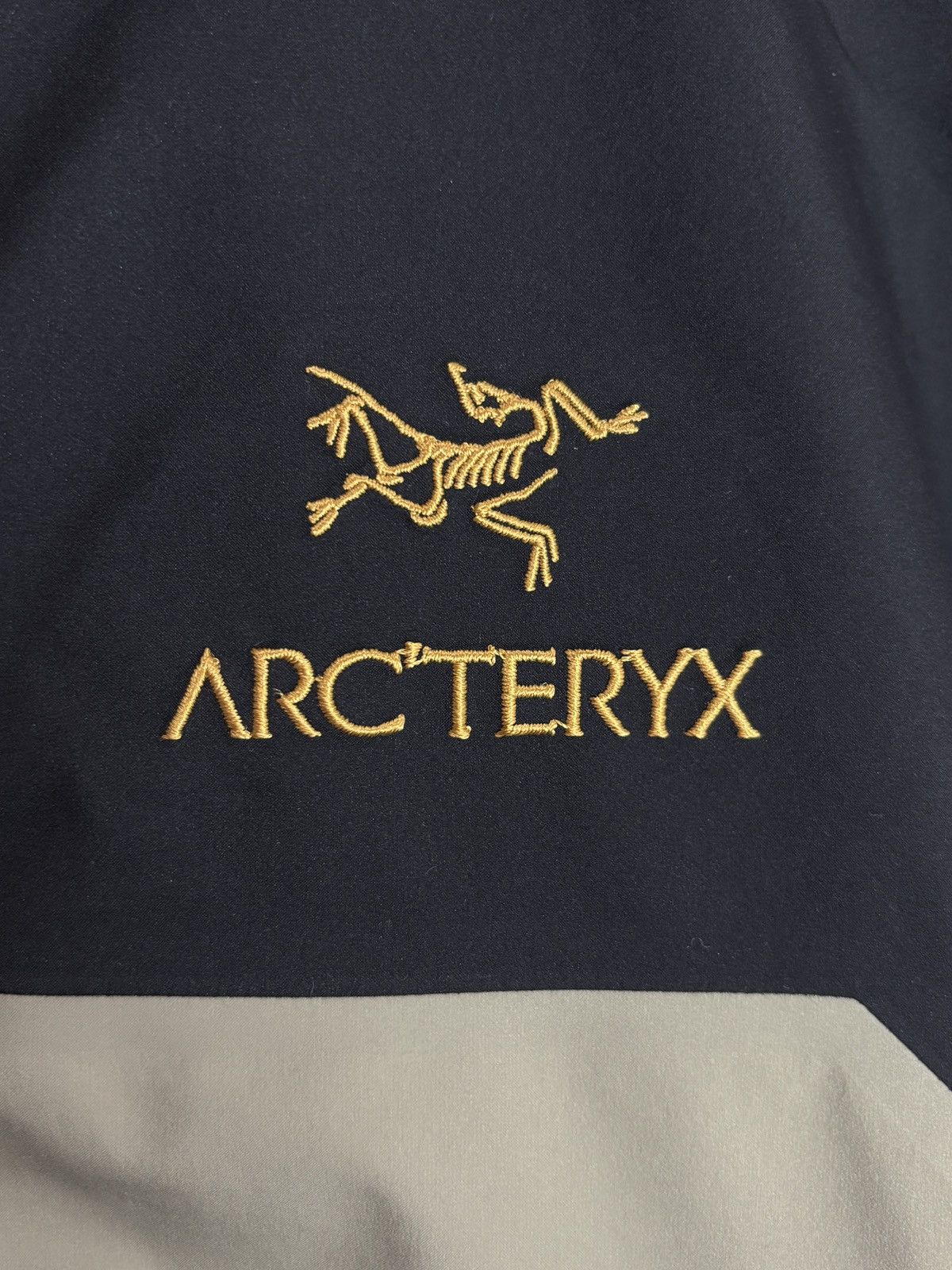 Arc'teryx × Beams Plus Arc’Teryx x Beams Gore-Tex Beta Jacket Gorpcore Ultra Rare Size US L / EU 52-54 / 3 - 4 Thumbnail