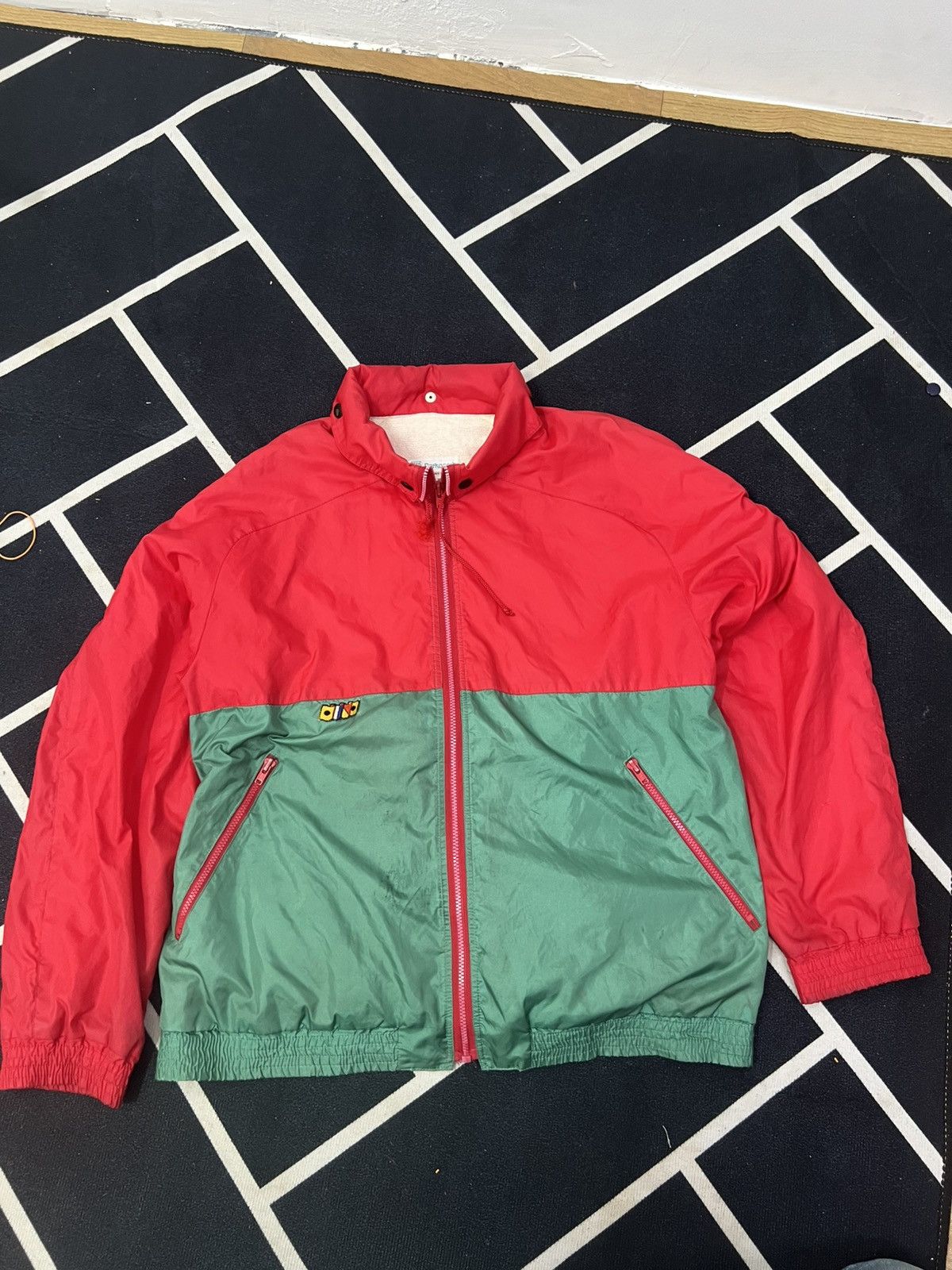 Japanese Brand Vintage Windbreaker cum bagpack Size US L / EU 52-54 / 3 - 2 Thumbnail