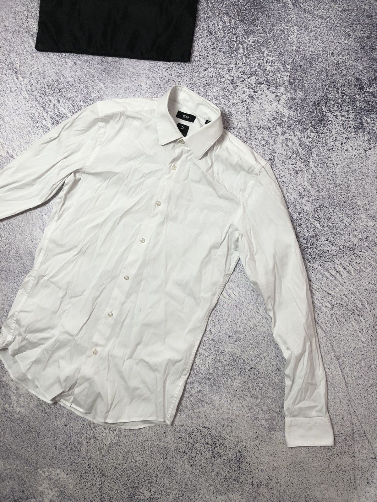 Hugo Boss Men’s shirt Hugo Boss size S y2k classic style casual Japan Size US S / EU 44-46 / 1 - 2 Thumbnail