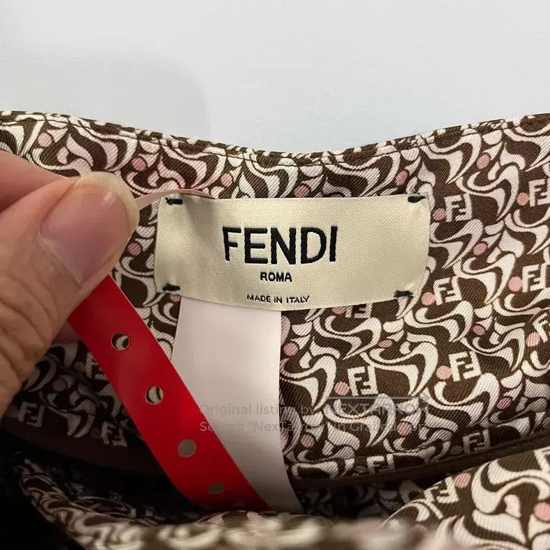 Fendi Fendi Silk Shorts, with Gold Buckle Double F Belt Size 26" / US 2 / IT 38 - 3 Thumbnail